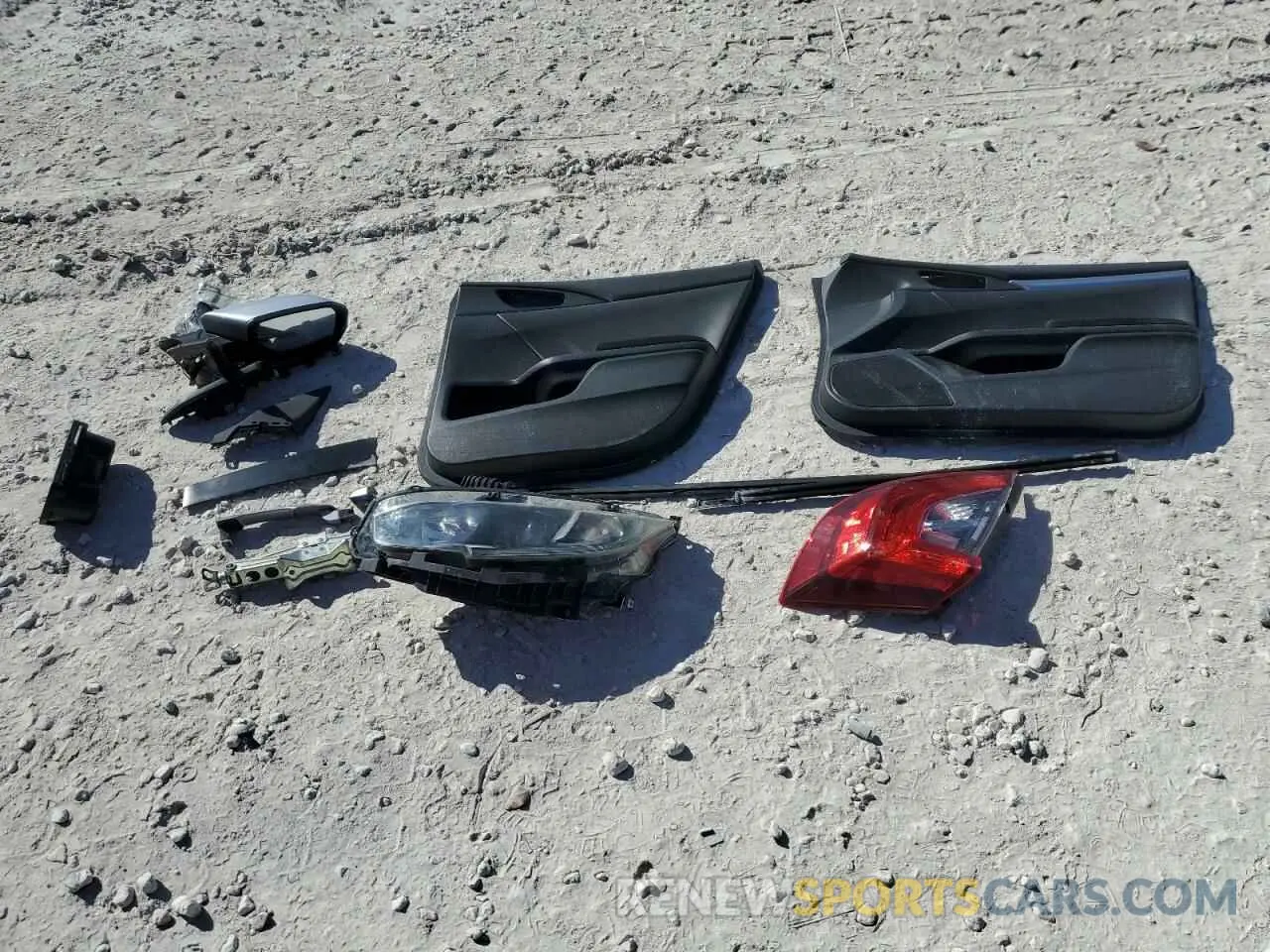 12 Photograph of a damaged car 19XFC2F62KE042754 HONDA CIVIC 2019