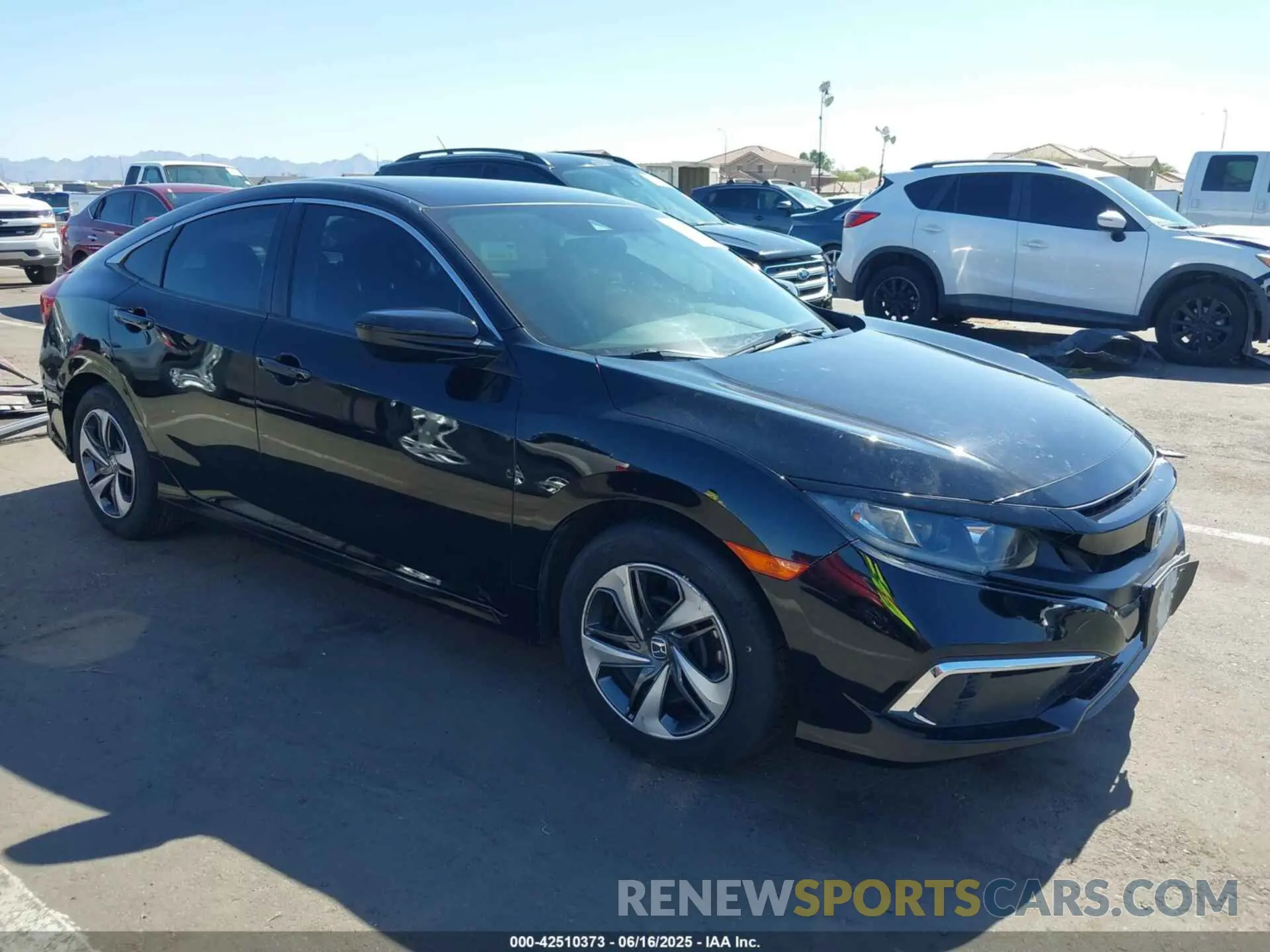 1 Photograph of a damaged car 19XFC2F62KE202213 HONDA CIVIC 2019