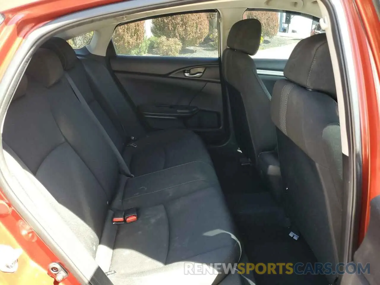10 Photograph of a damaged car 19XFC2F62KE212904 HONDA CIVIC 2019