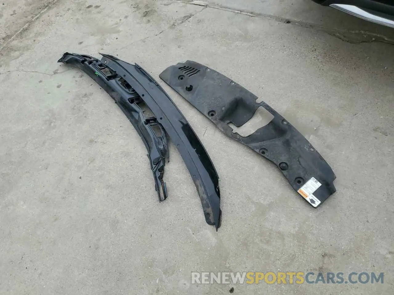 12 Photograph of a damaged car 19XFC2F63KE000643 HONDA CIVIC 2019
