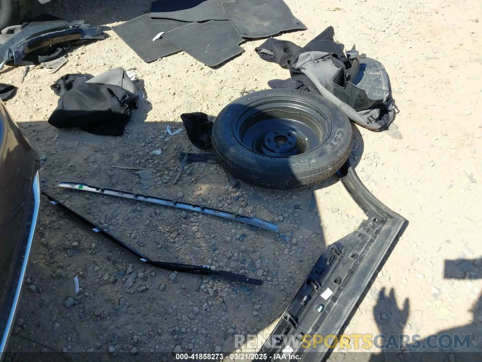 11 Photograph of a damaged car 19XFC2F63KE032993 HONDA CIVIC 2019