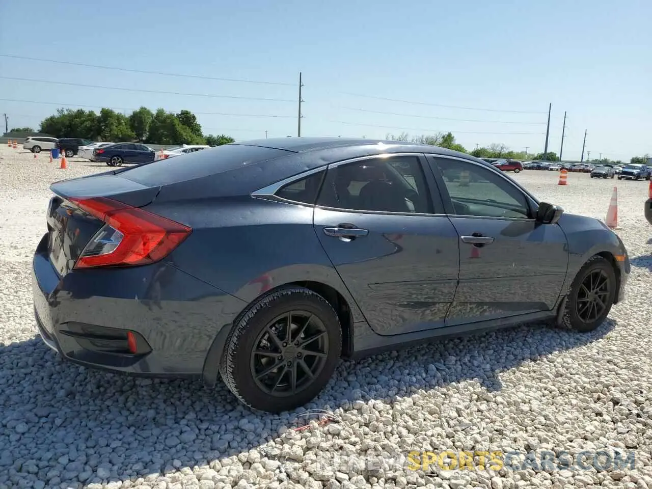 3 Фотография поврежденного автомобиля 19XFC2F64KE045896 HONDA CIVIC 2019