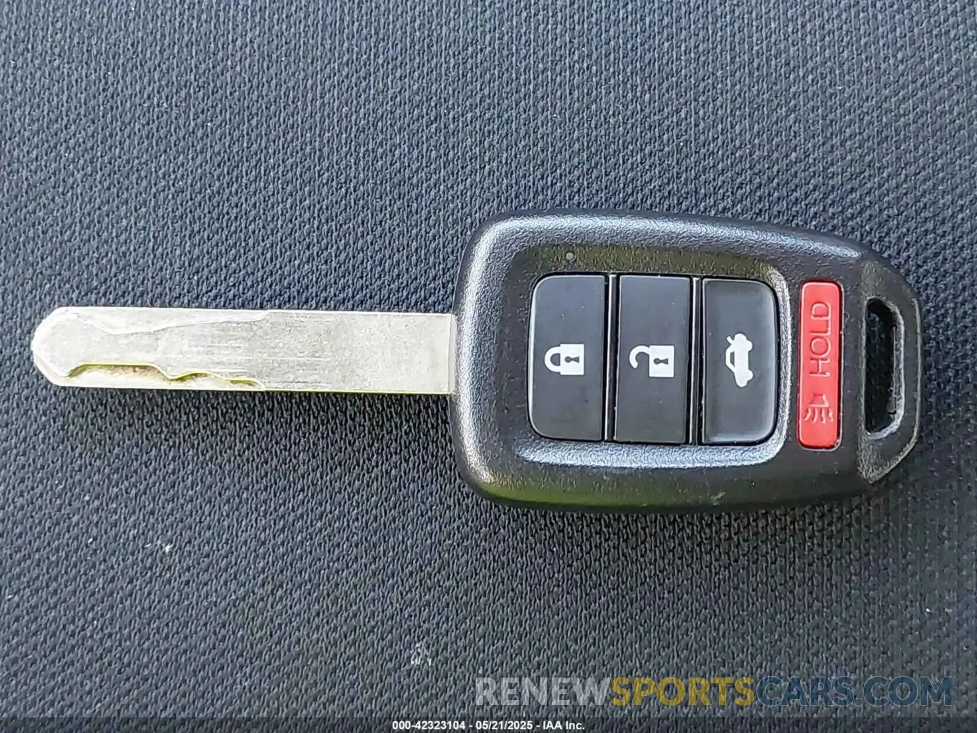 11 Фотография поврежденного автомобиля 19XFC2F65KE038312 HONDA CIVIC 2019