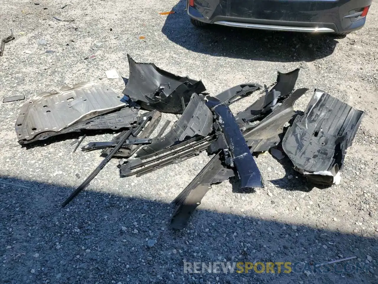 14 Photograph of a damaged car 19XFC2F66KE003911 HONDA CIVIC 2019