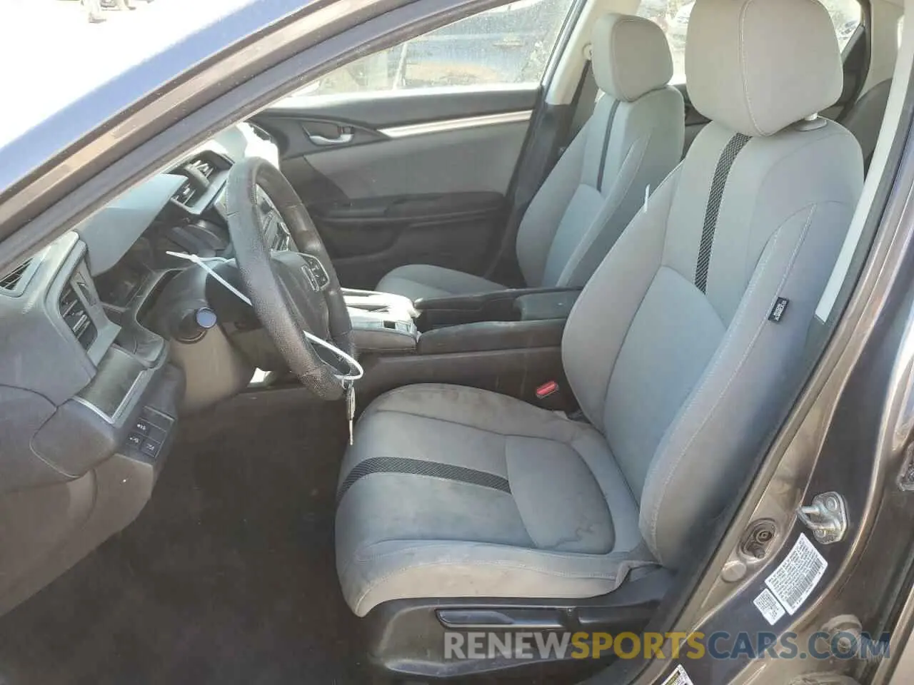 7 Photograph of a damaged car 19XFC2F67KE027473 HONDA CIVIC 2019