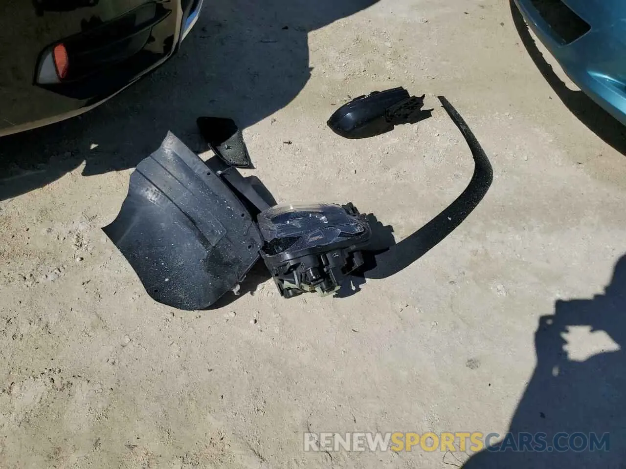 12 Photograph of a damaged car 19XFC2F67KE045391 HONDA CIVIC 2019