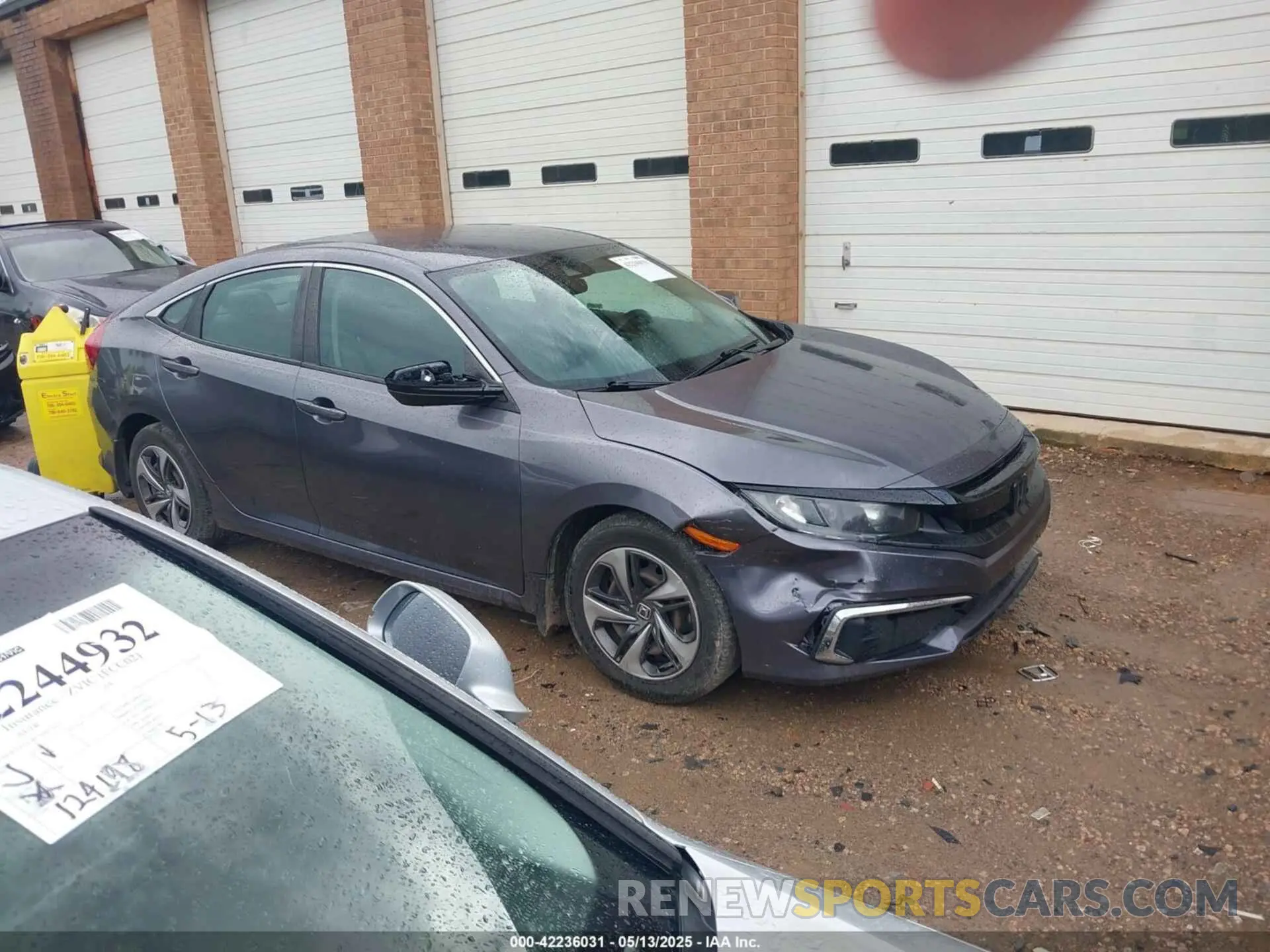 1 Photograph of a damaged car 19XFC2F68KE029927 HONDA CIVIC 2019