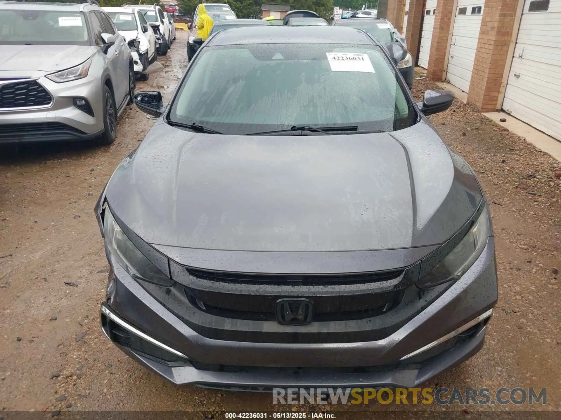 12 Photograph of a damaged car 19XFC2F68KE029927 HONDA CIVIC 2019