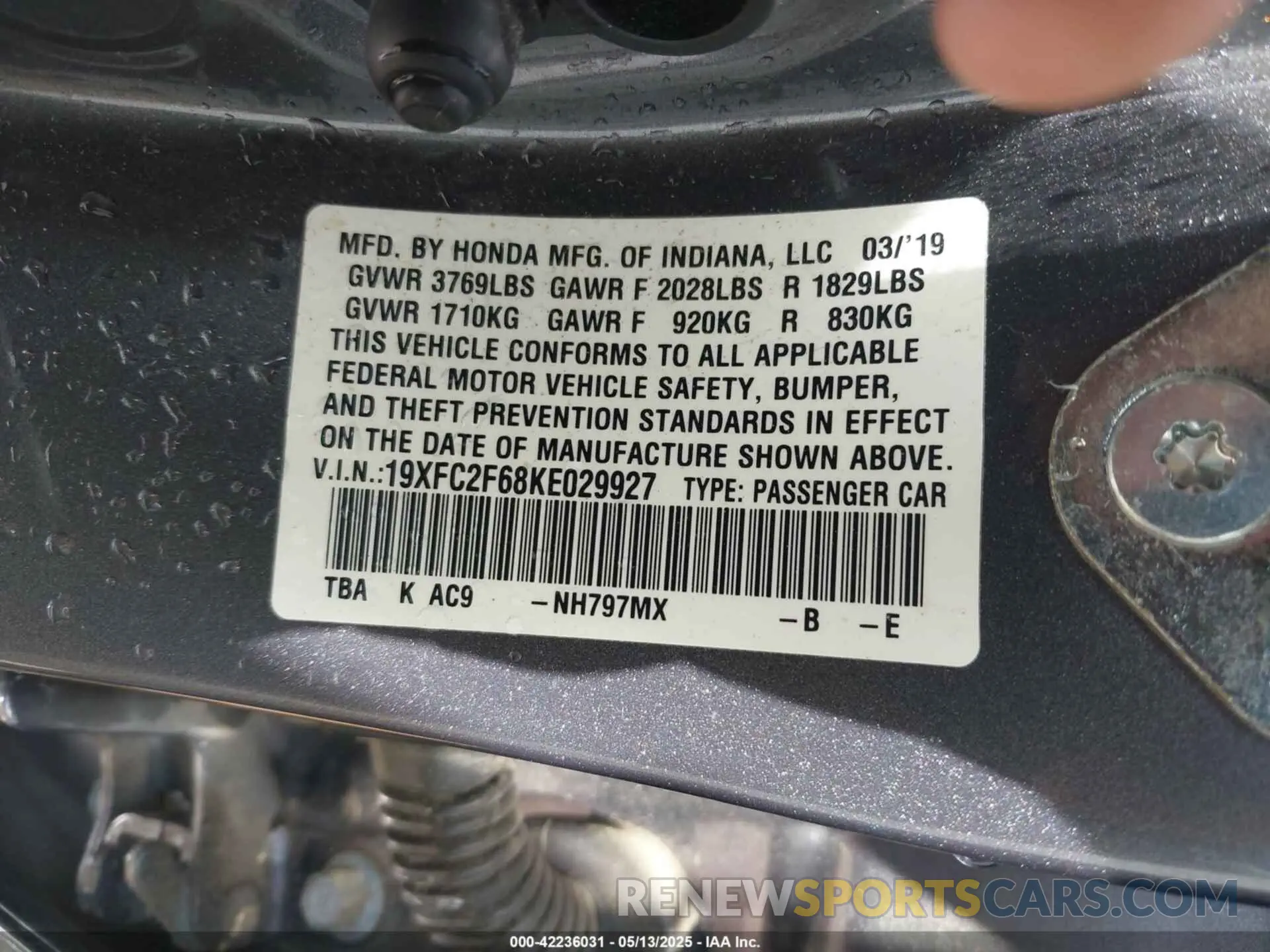 9 Photograph of a damaged car 19XFC2F68KE029927 HONDA CIVIC 2019