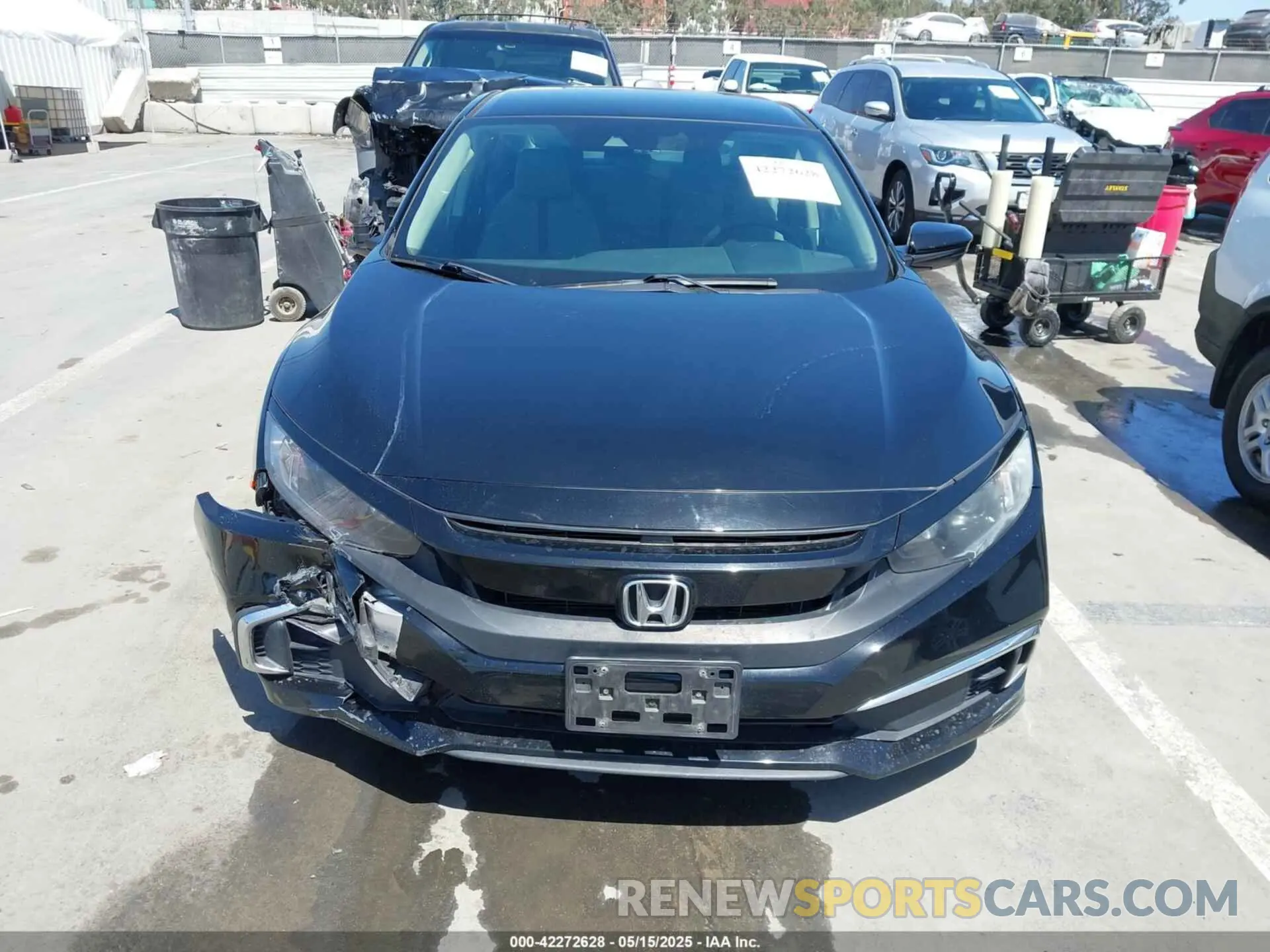 12 Фотография поврежденного автомобиля 19XFC2F68KE213829 HONDA CIVIC 2019