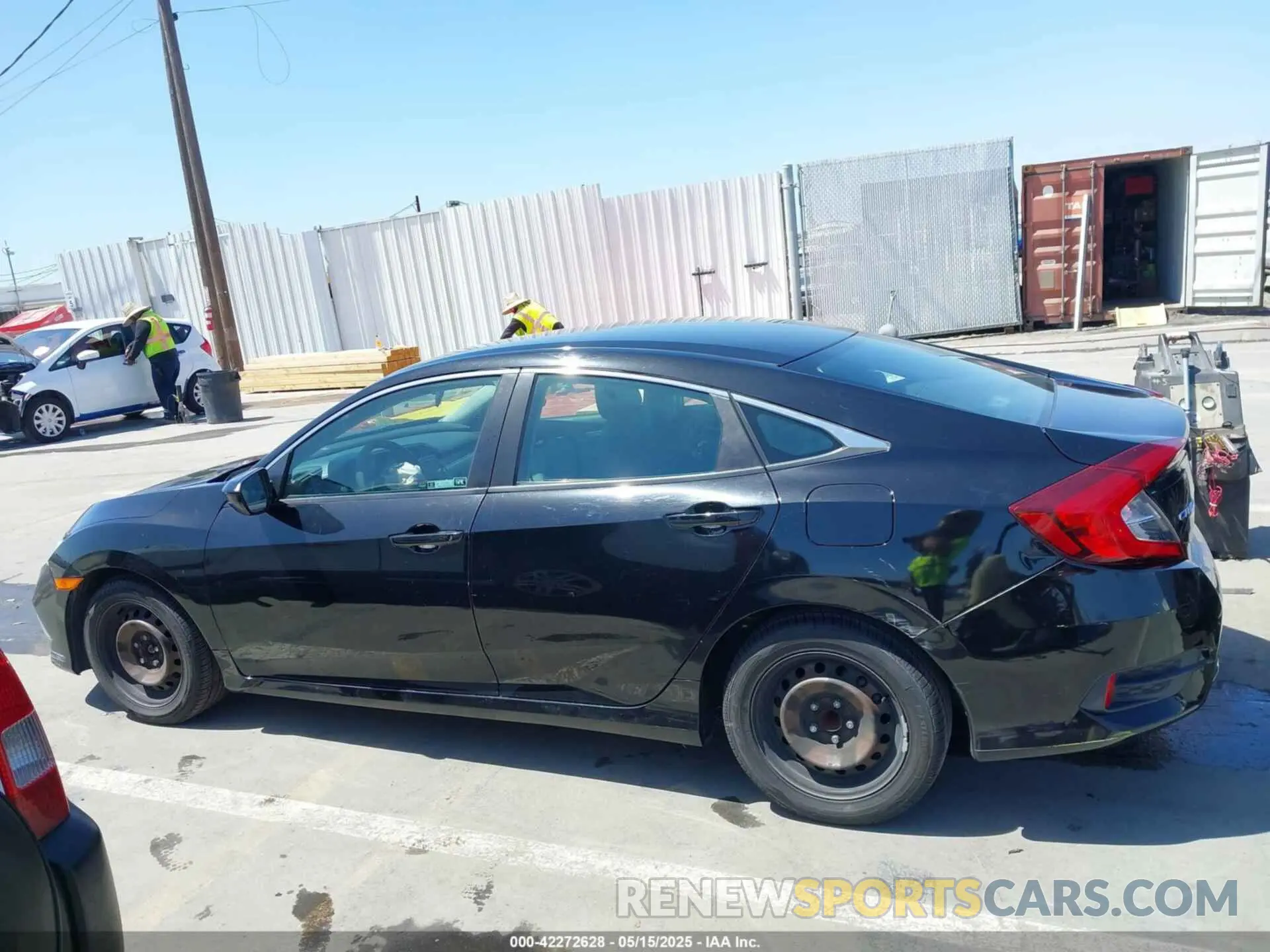 14 Фотография поврежденного автомобиля 19XFC2F68KE213829 HONDA CIVIC 2019