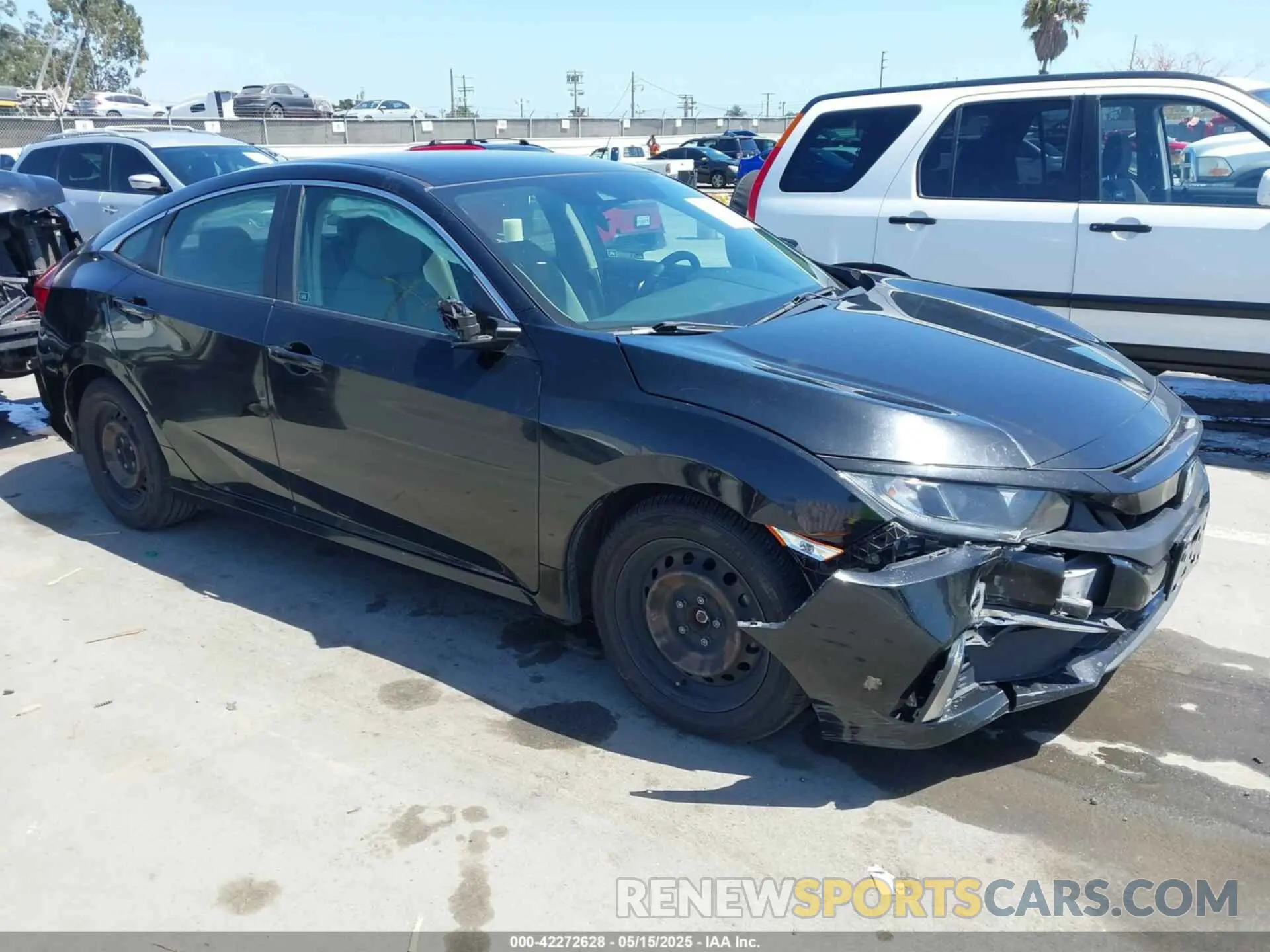 6 Фотография поврежденного автомобиля 19XFC2F68KE213829 HONDA CIVIC 2019