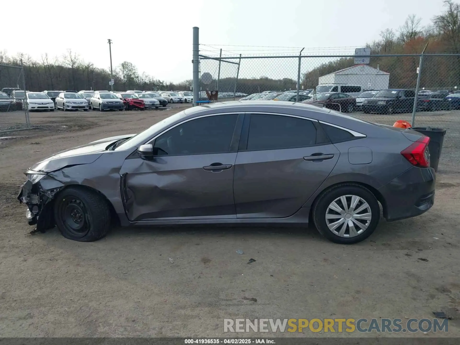 14 Фотография поврежденного автомобиля 19XFC2F69KE013848 HONDA CIVIC 2019