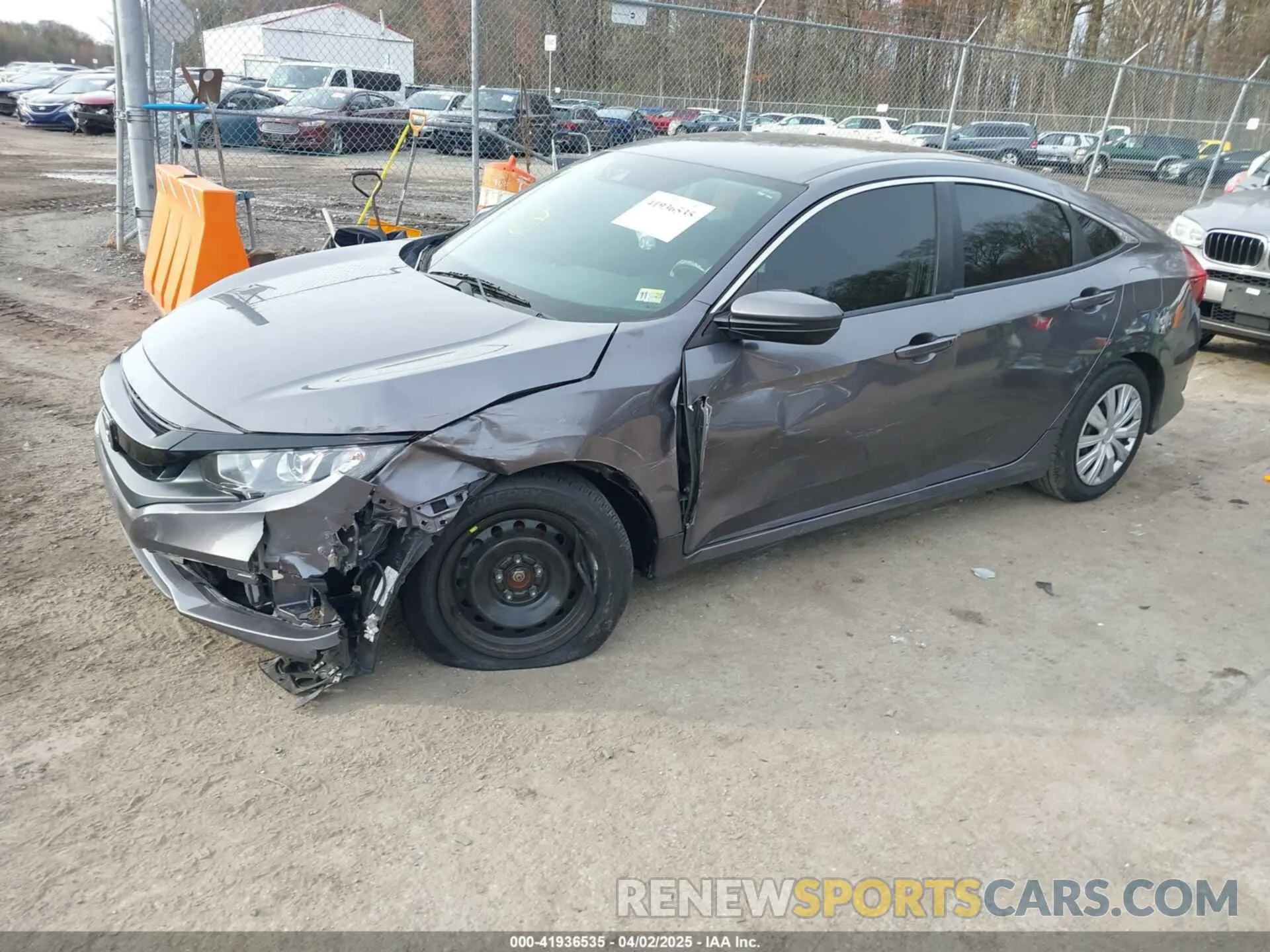 2 Фотография поврежденного автомобиля 19XFC2F69KE013848 HONDA CIVIC 2019