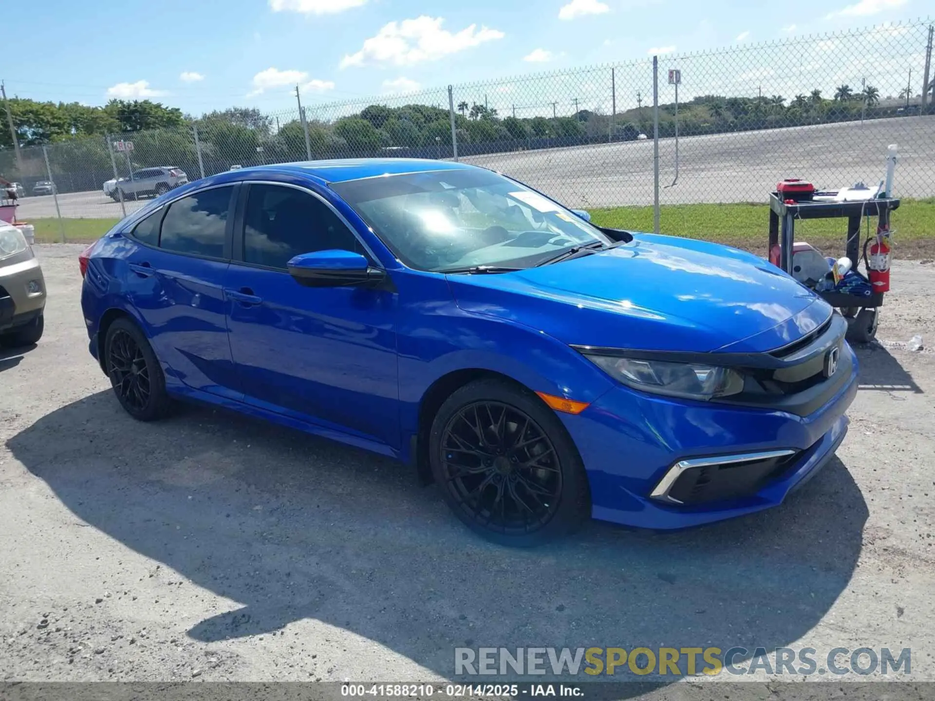1 Фотография поврежденного автомобиля 19XFC2F69KE042024 HONDA CIVIC 2019