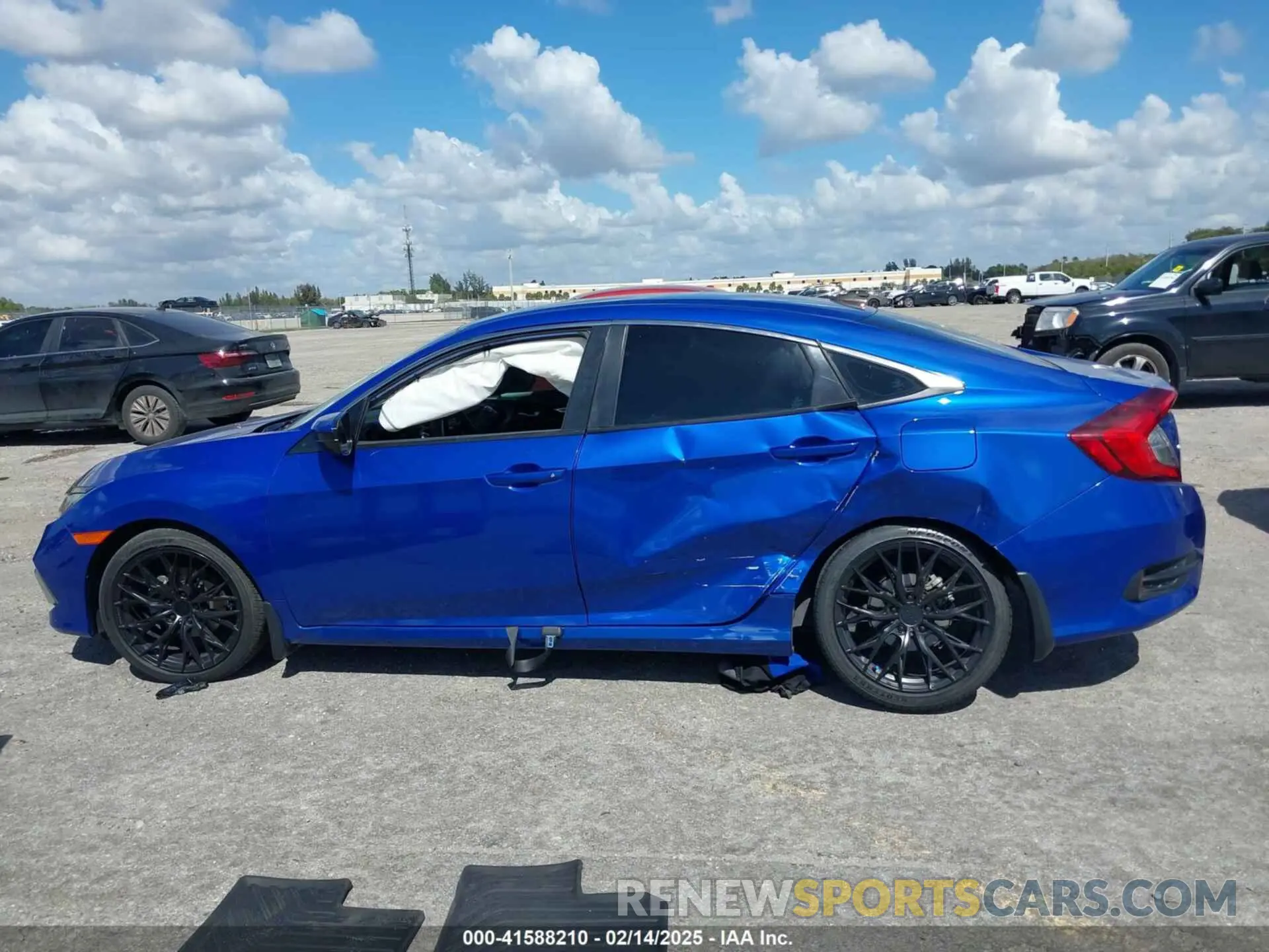 14 Фотография поврежденного автомобиля 19XFC2F69KE042024 HONDA CIVIC 2019