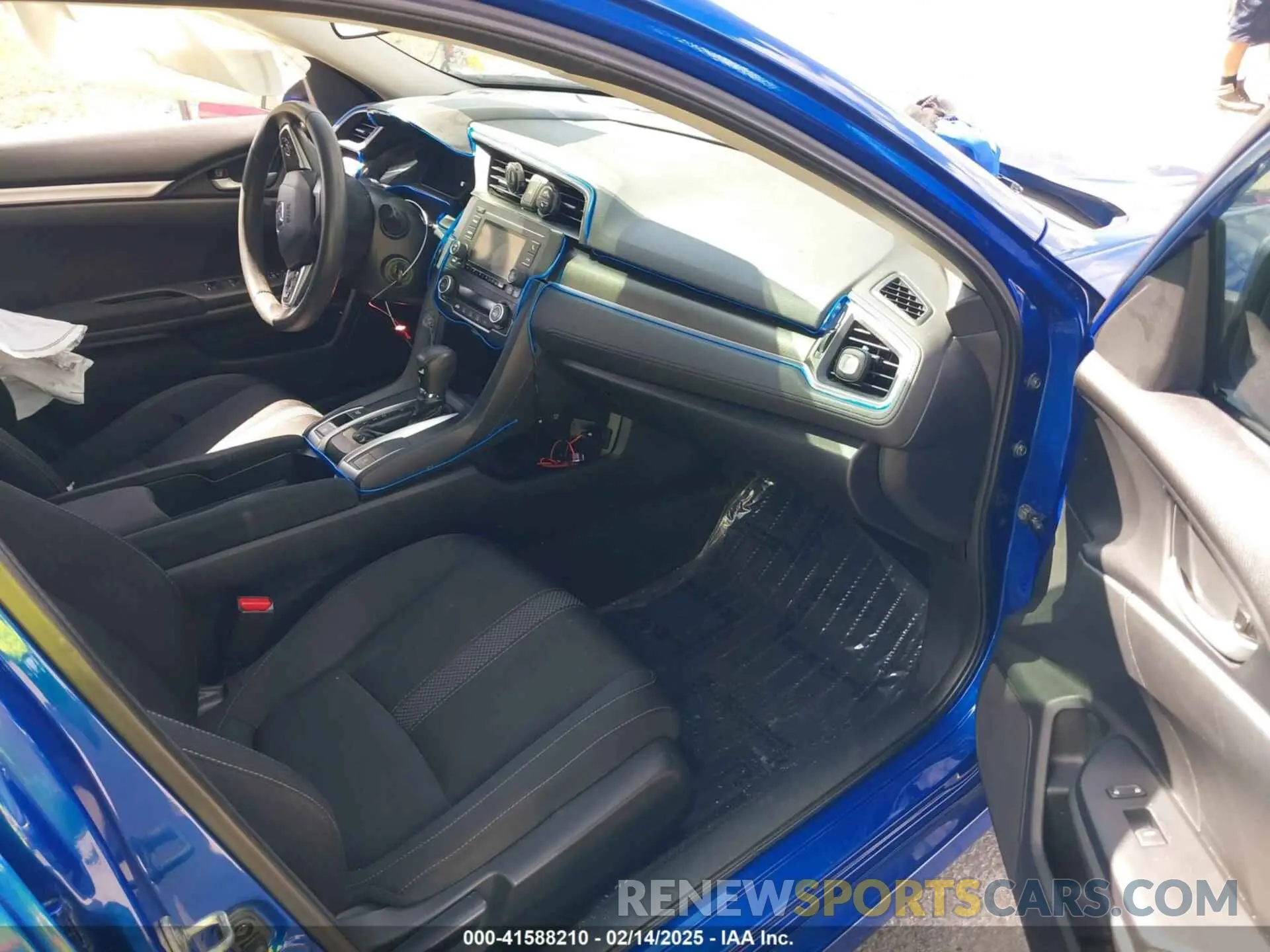 5 Фотография поврежденного автомобиля 19XFC2F69KE042024 HONDA CIVIC 2019