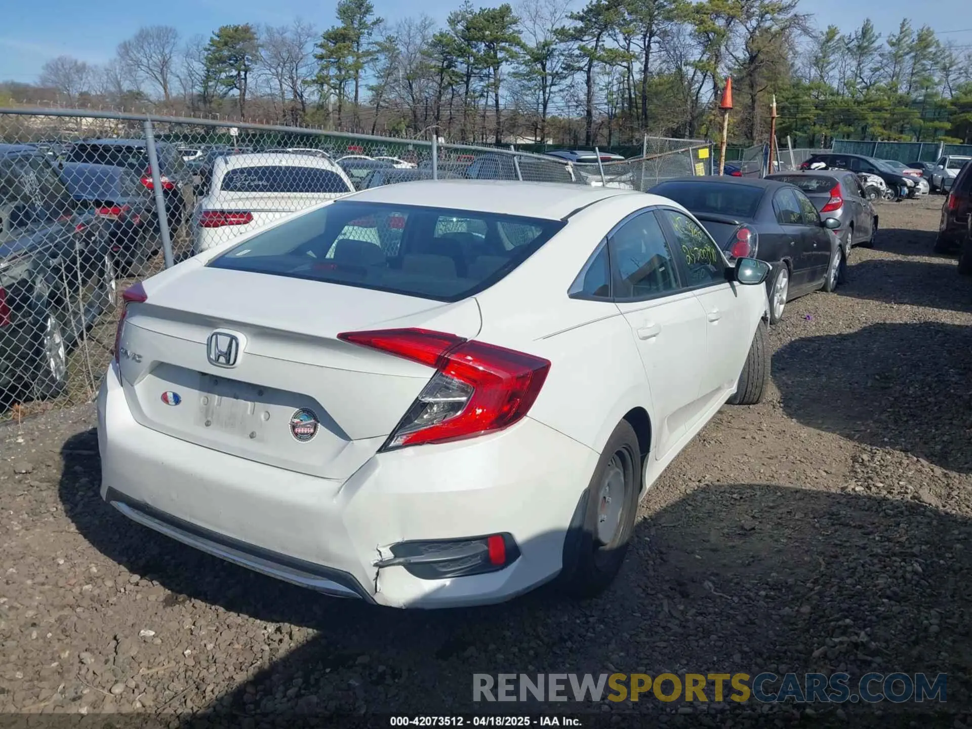 4 Фотография поврежденного автомобиля 19XFC2F6XKE006228 HONDA CIVIC 2019