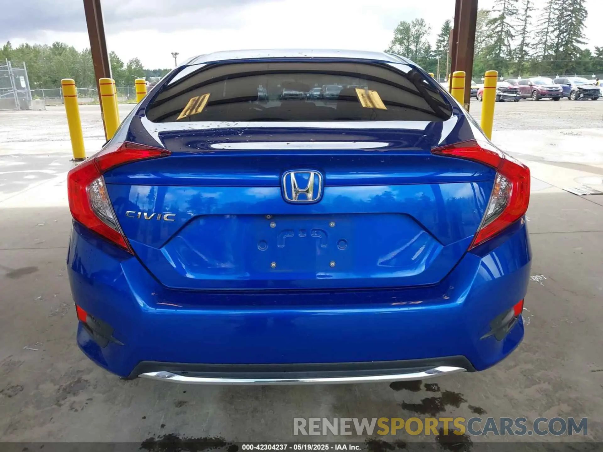 16 Photograph of a damaged car 19XFC2F6XKE007850 HONDA CIVIC 2019