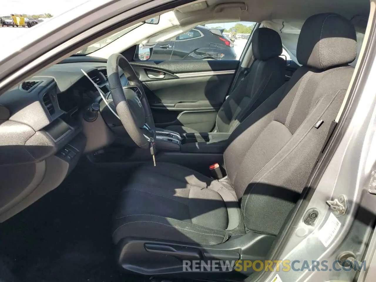 7 Photograph of a damaged car 19XFC2F6XKE036975 HONDA CIVIC 2019