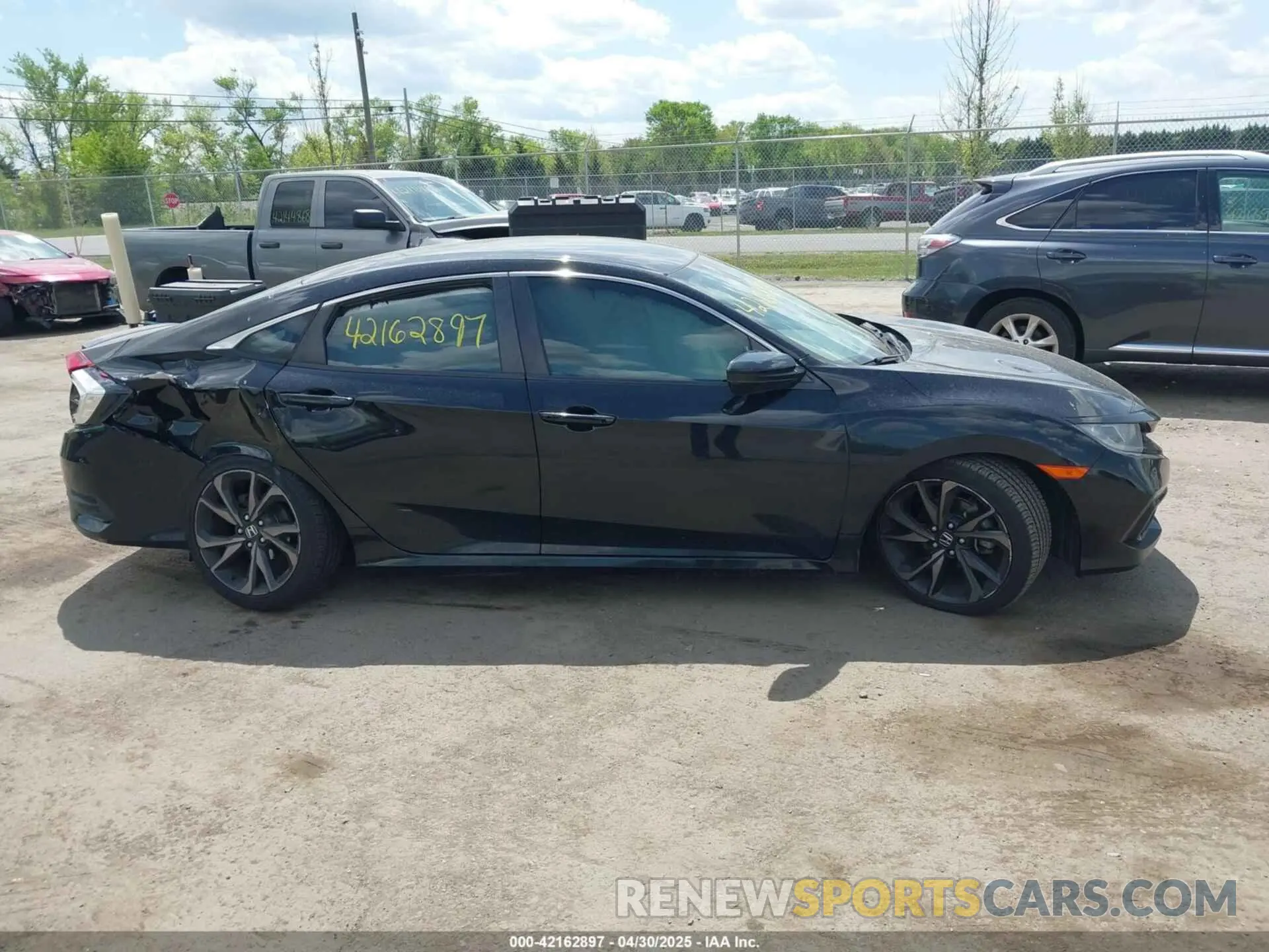 13 Photograph of a damaged car 19XFC2F80KE049025 HONDA CIVIC 2019