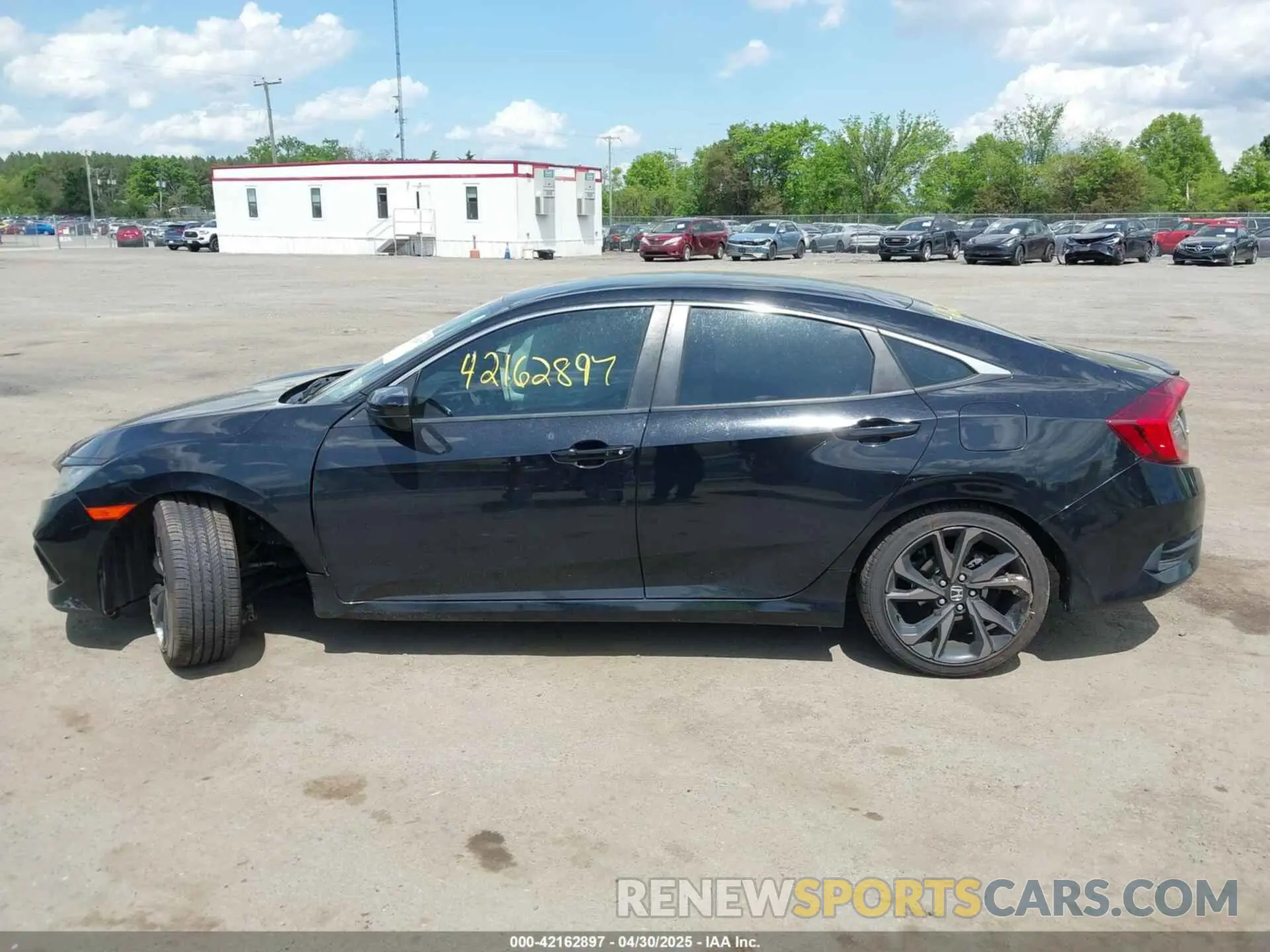 14 Photograph of a damaged car 19XFC2F80KE049025 HONDA CIVIC 2019