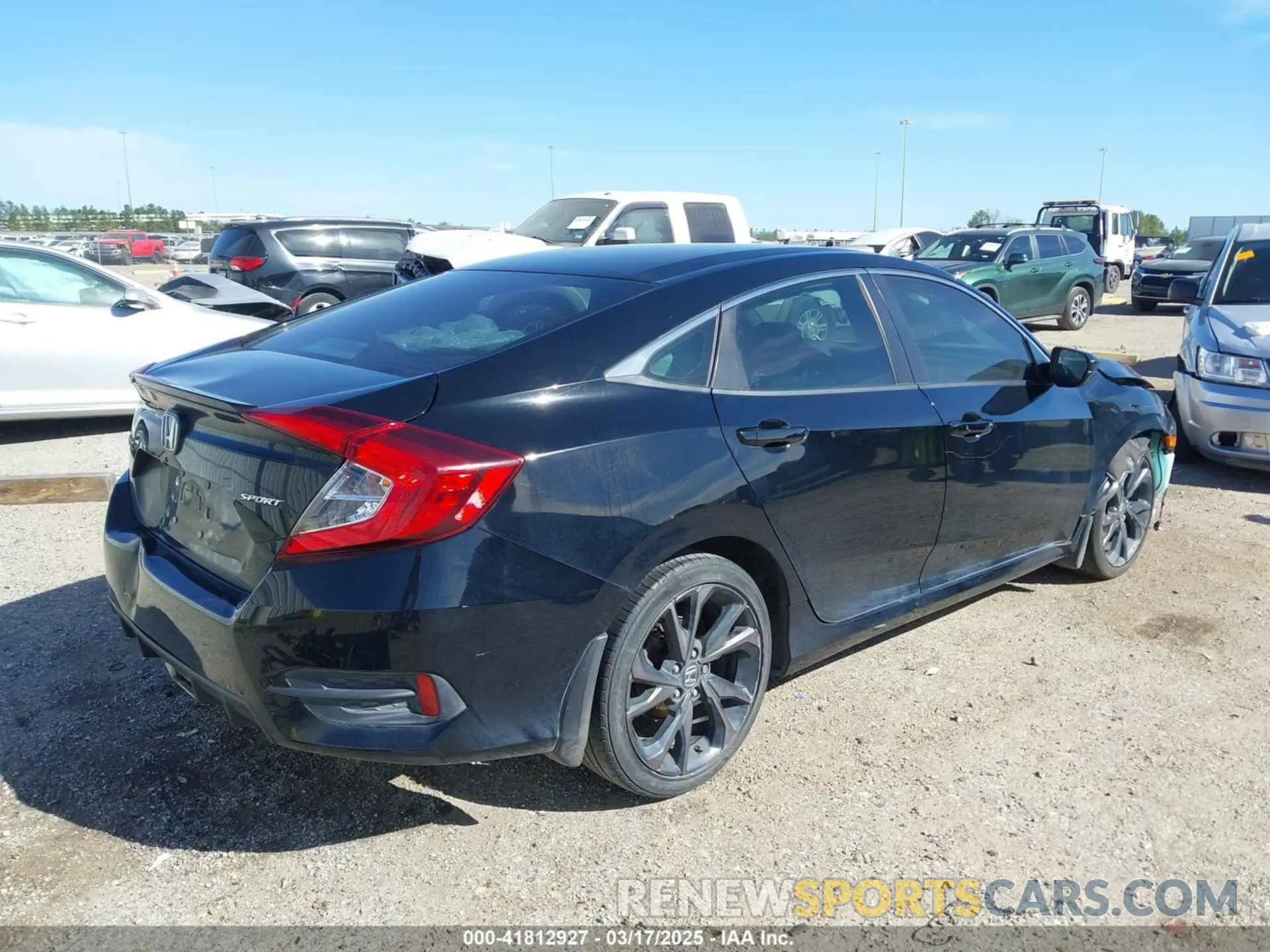 4 Photograph of a damaged car 19XFC2F83KE007495 HONDA CIVIC 2019