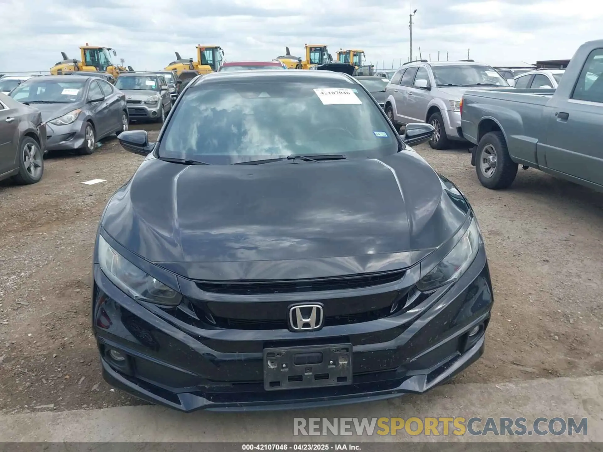 12 Фотография поврежденного автомобиля 19XFC2F85KE017820 HONDA CIVIC 2019