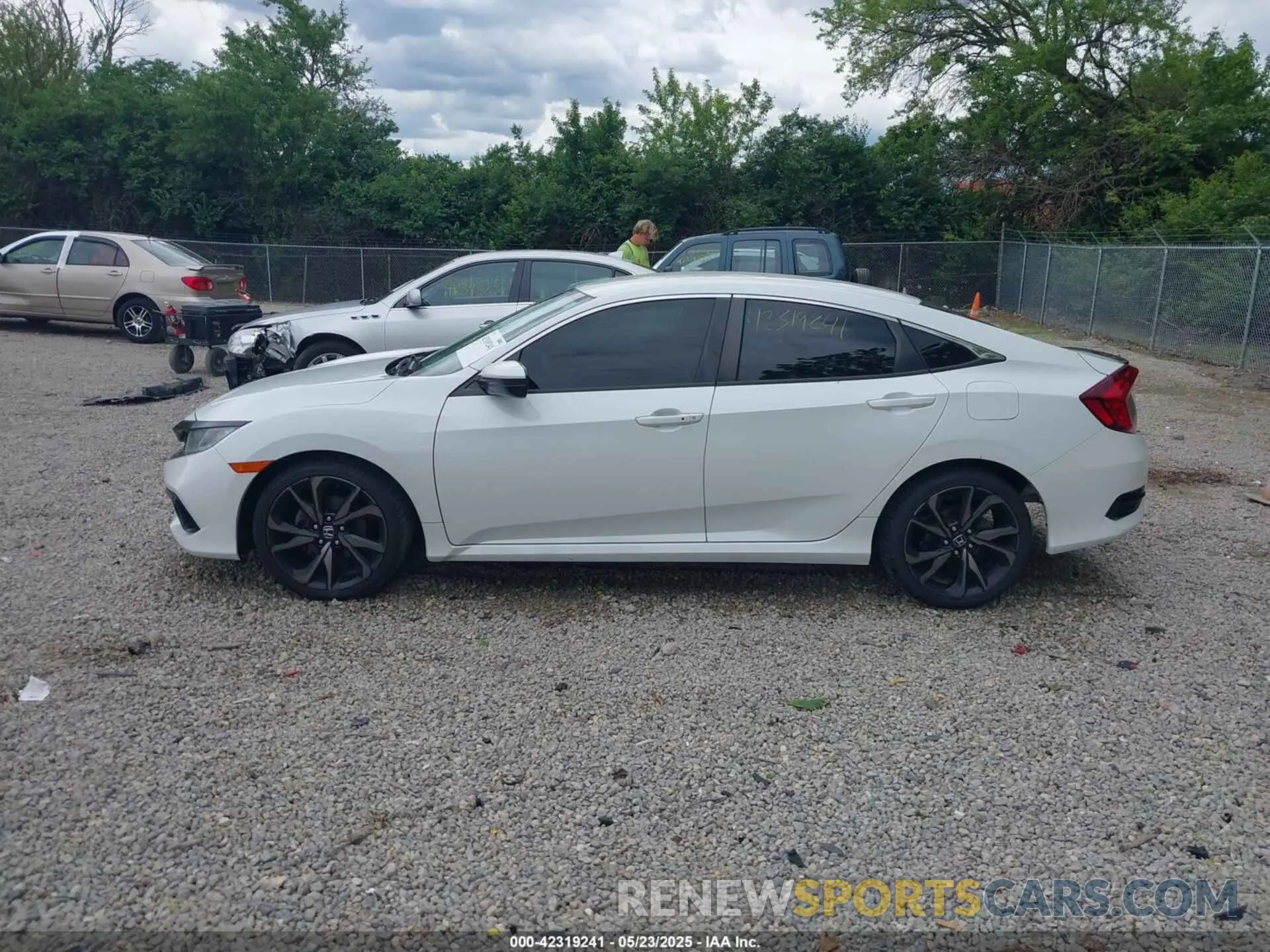 14 Фотография поврежденного автомобиля 19XFC2F85KE019311 HONDA CIVIC 2019