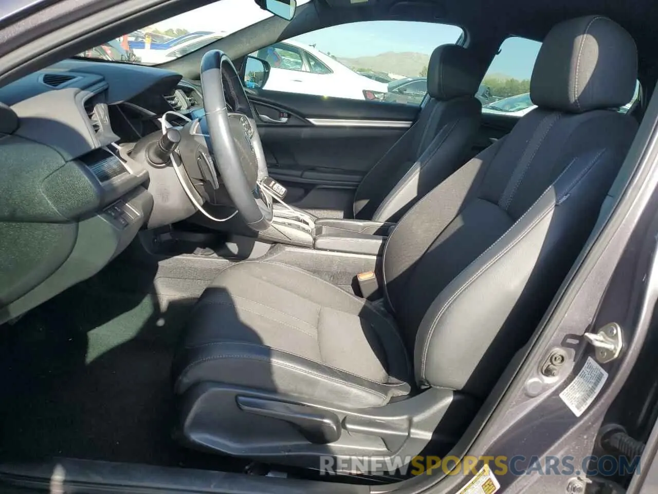 7 Фотография поврежденного автомобиля 19XFC2F85KE050798 HONDA CIVIC 2019