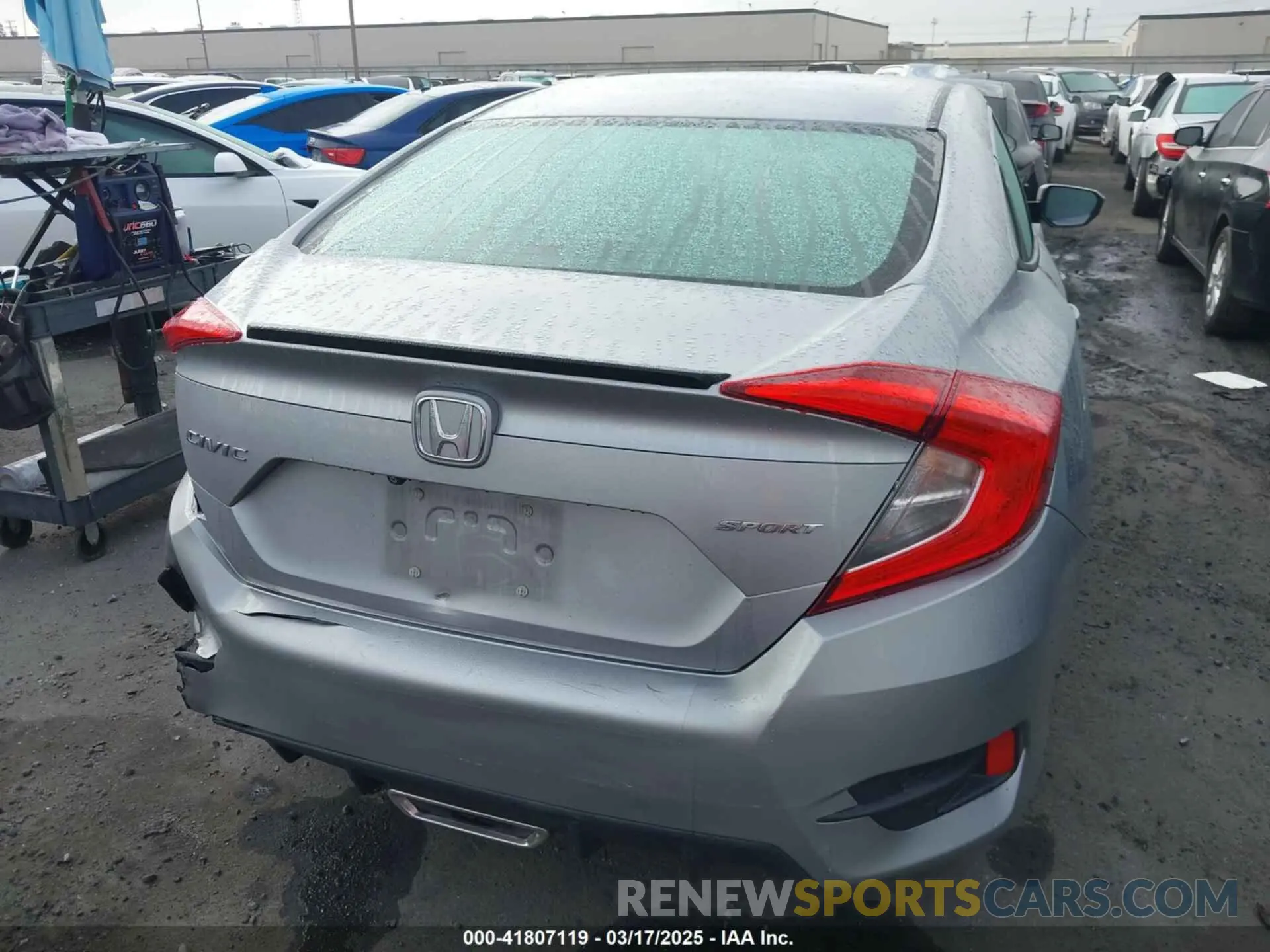 16 Photograph of a damaged car 19XFC2F85KE200828 HONDA CIVIC 2019