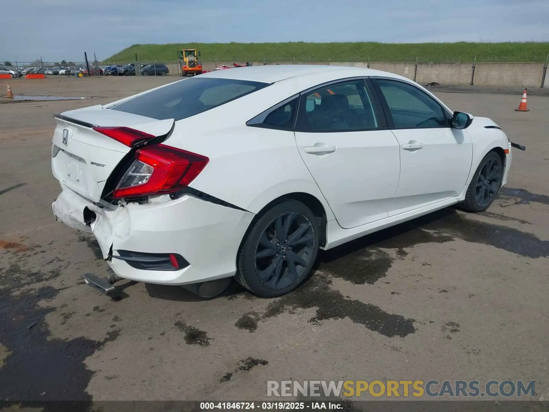 4 Photograph of a damaged car 19XFC2F85KE210856 HONDA CIVIC 2019