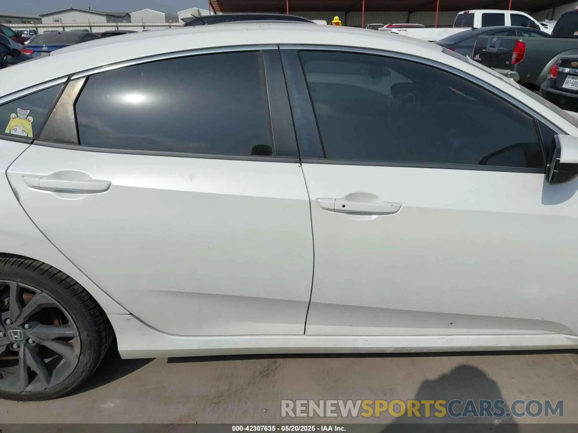 13 Фотография поврежденного автомобиля 19XFC2F86KE004378 HONDA CIVIC 2019