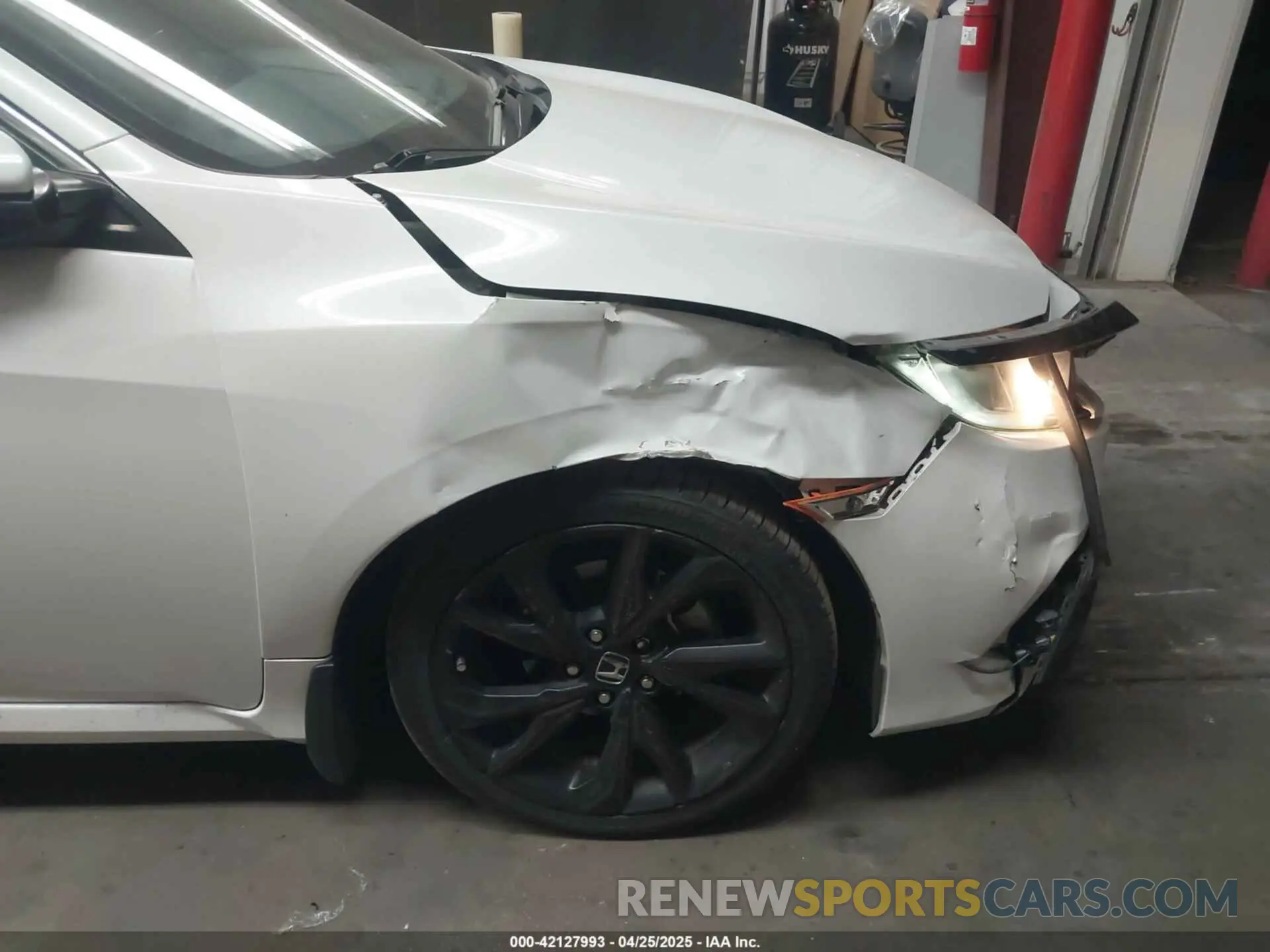 6 Photograph of a damaged car 19XFC2F86KE022749 HONDA CIVIC 2019