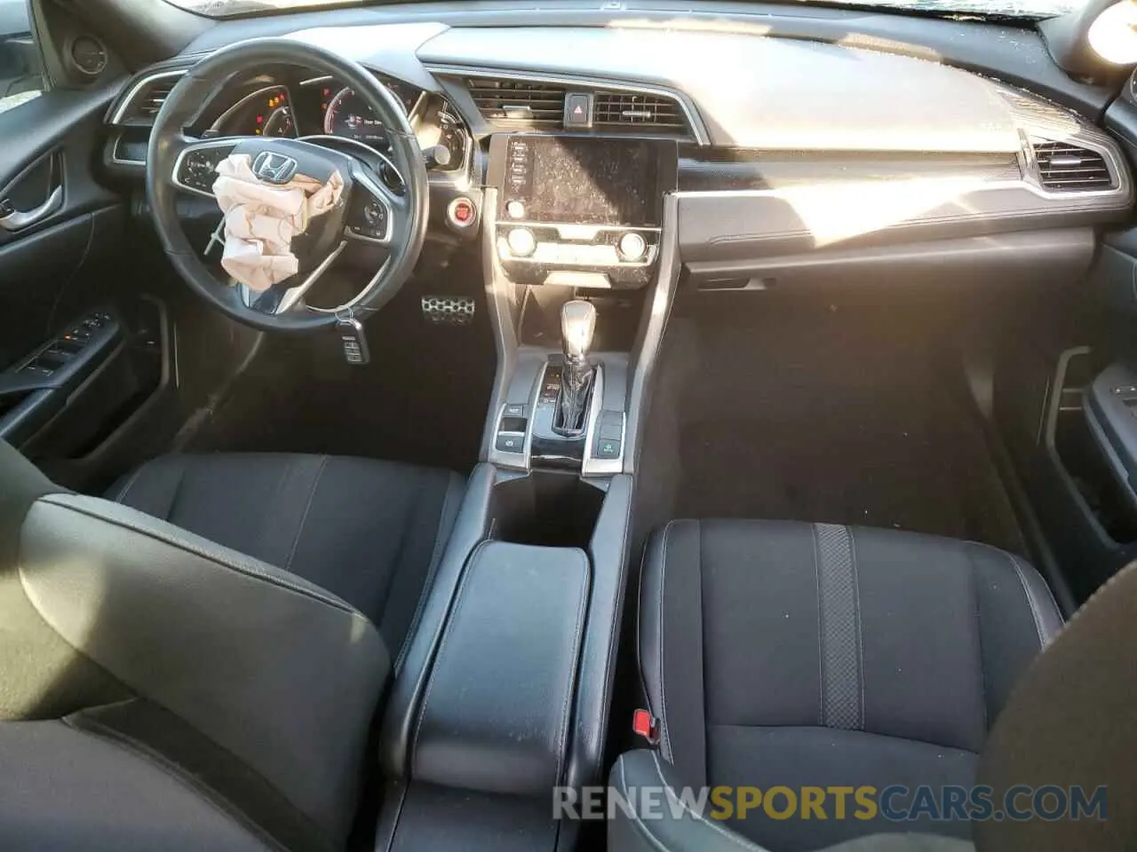 8 Photograph of a damaged car 19XFC2F88KE034045 HONDA CIVIC 2019
