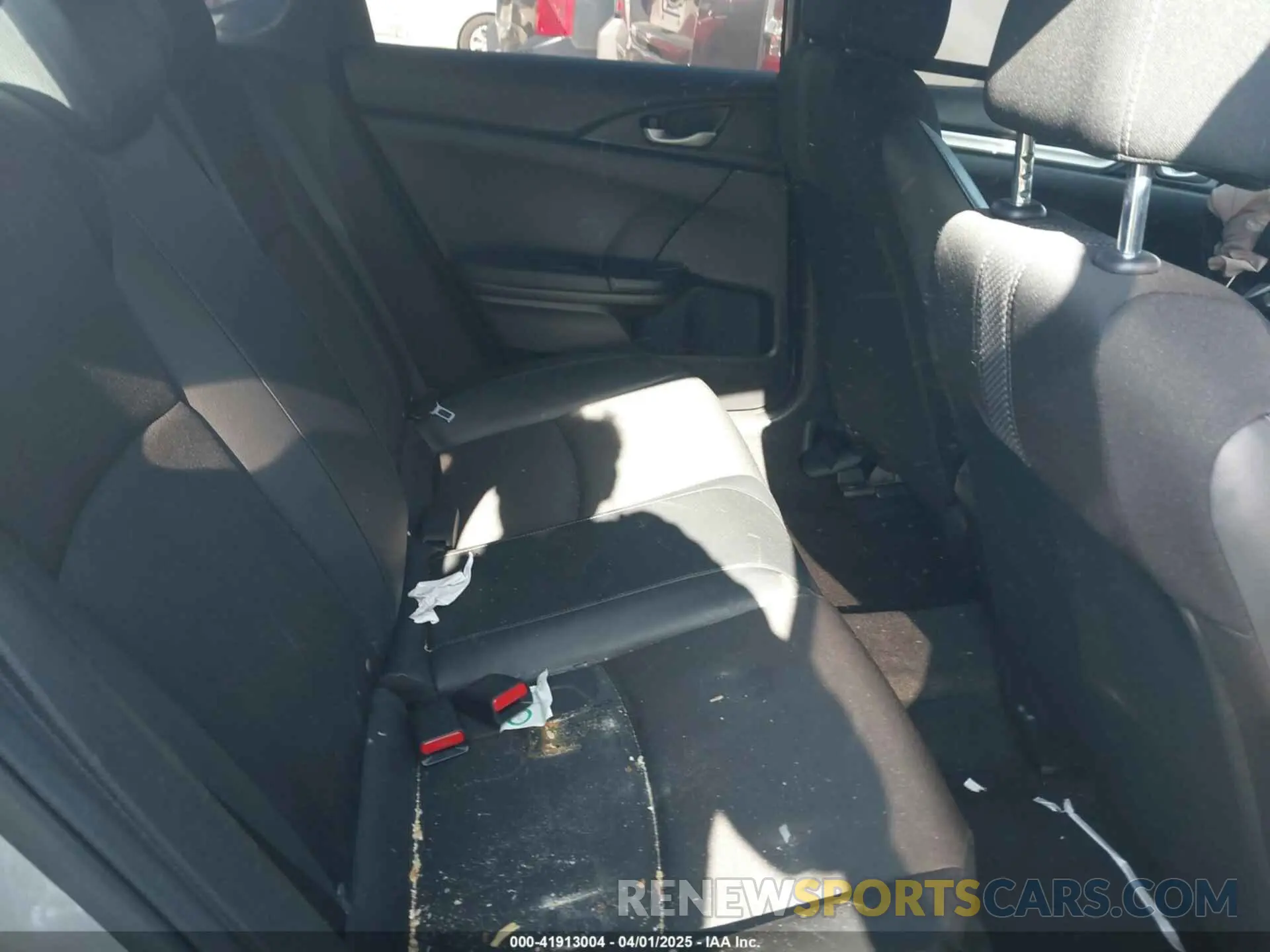 8 Фотография поврежденного автомобиля 19XFC2F88KE034868 HONDA CIVIC 2019