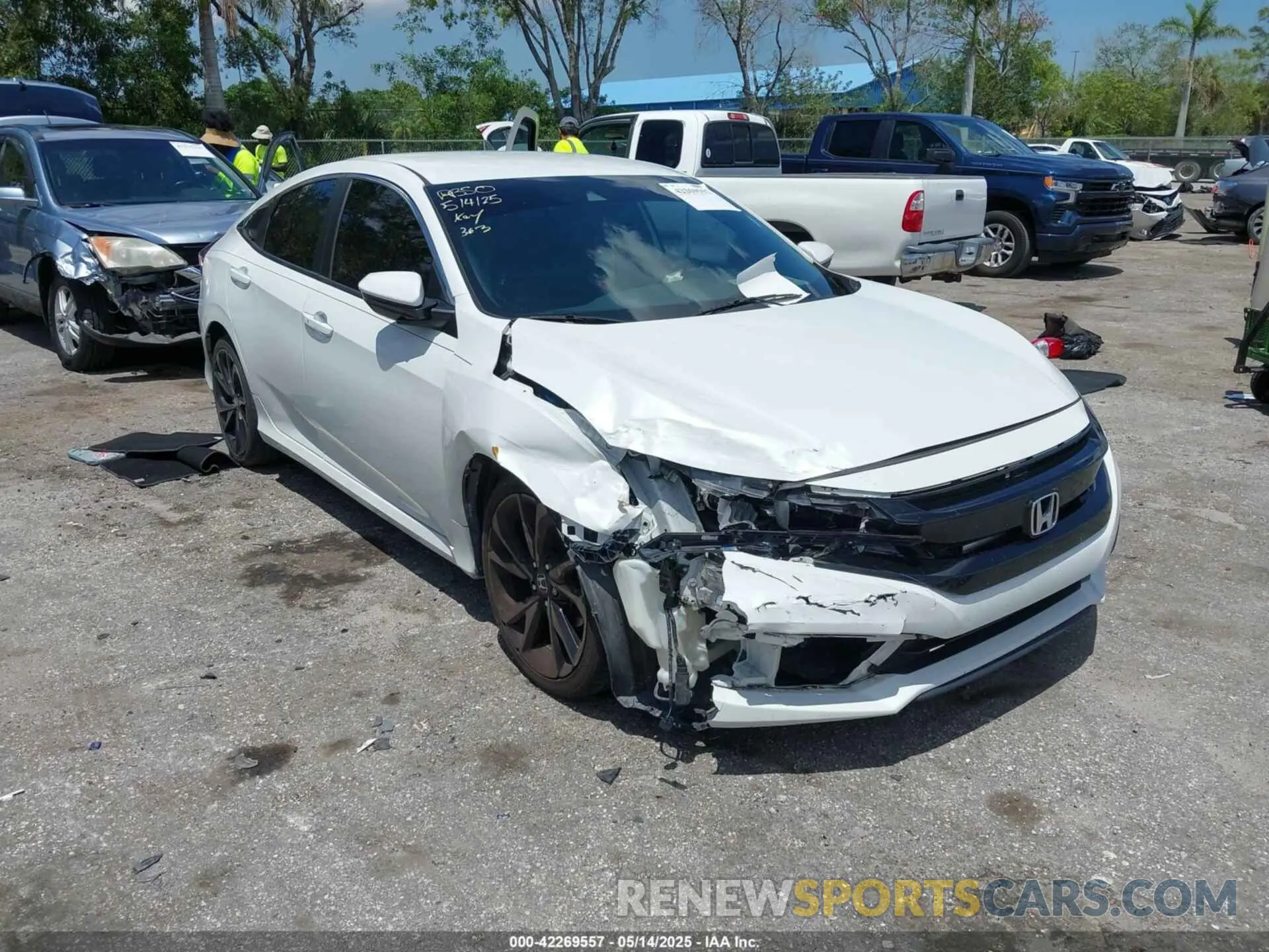 6 Фотография поврежденного автомобиля 19XFC2F88KE047720 HONDA CIVIC 2019