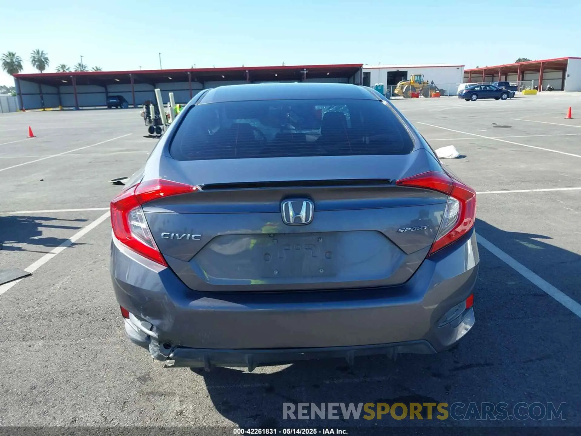 16 Фотография поврежденного автомобиля 19XFC2F88KE213279 HONDA CIVIC 2019