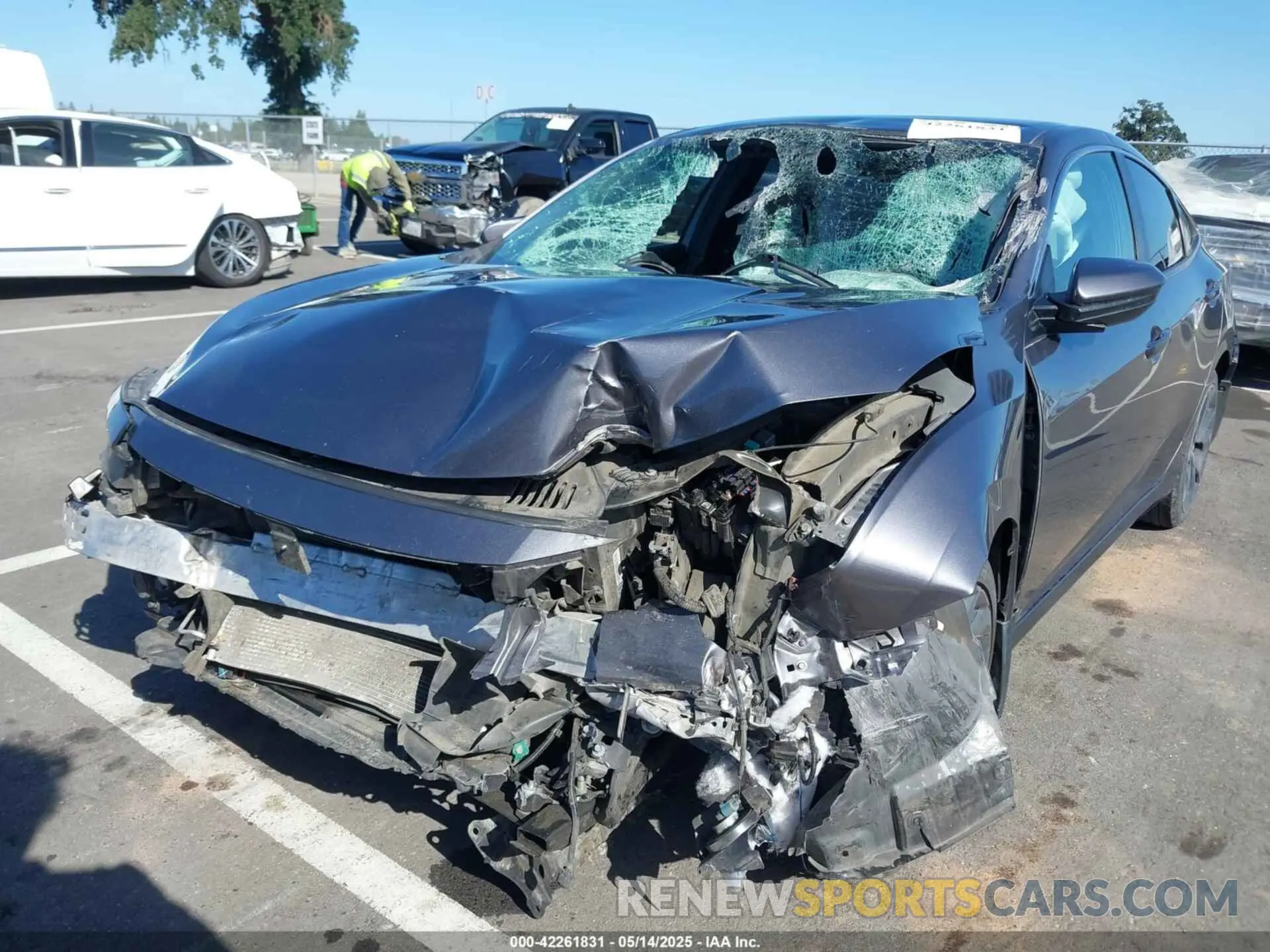 6 Фотография поврежденного автомобиля 19XFC2F88KE213279 HONDA CIVIC 2019
