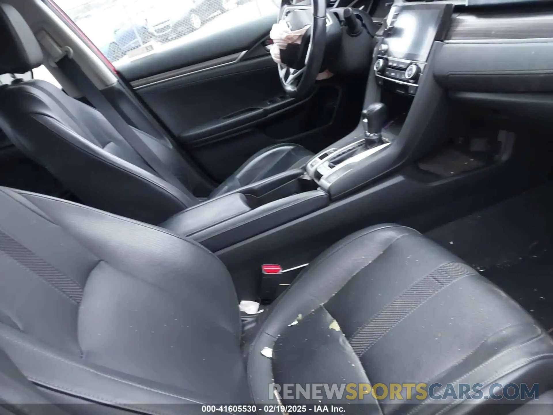 5 Photograph of a damaged car 2HGFC1F71KH650080 HONDA CIVIC 2019