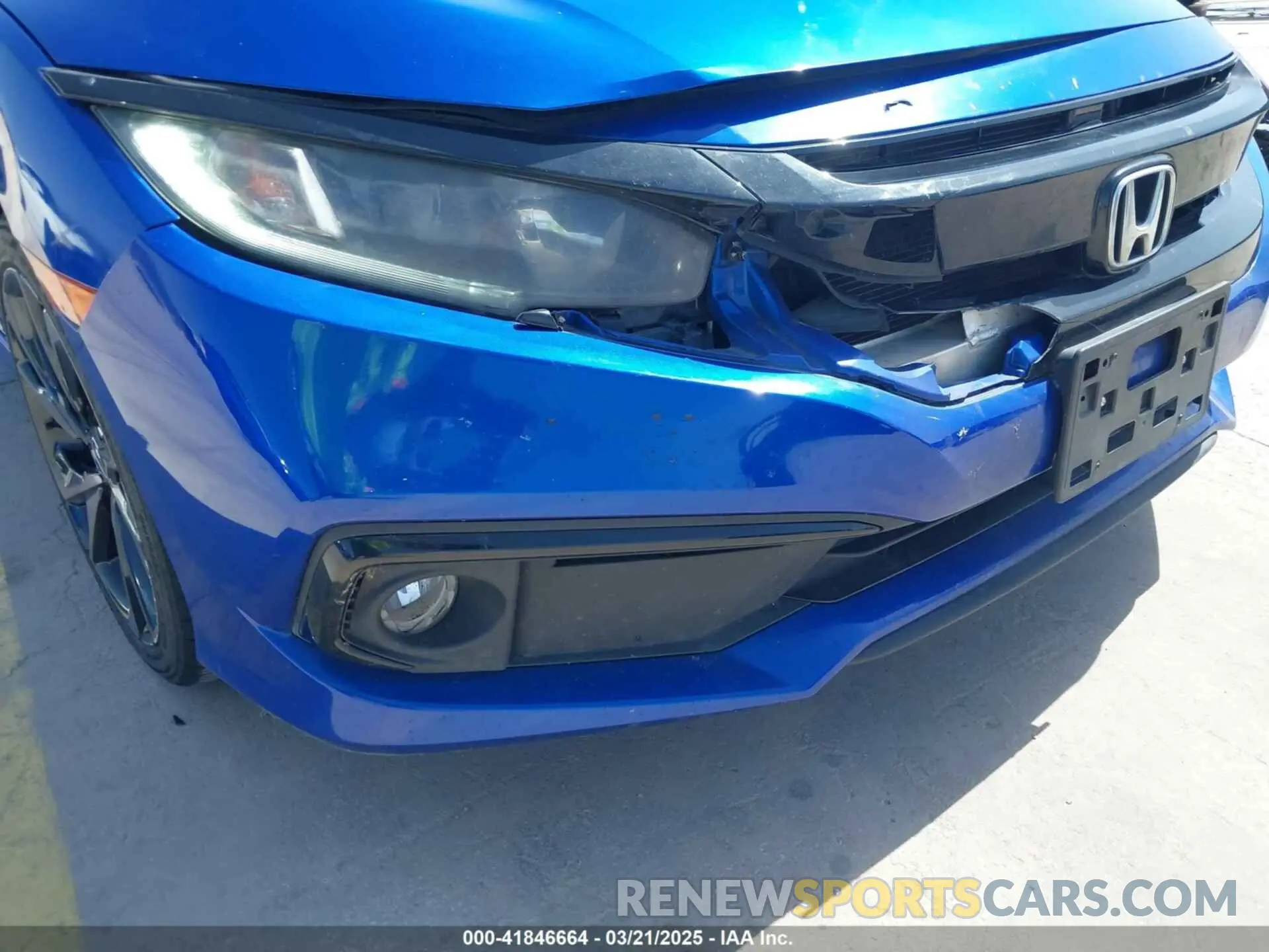 18 Photograph of a damaged car 2HGFC2E89KH566573 HONDA CIVIC 2019