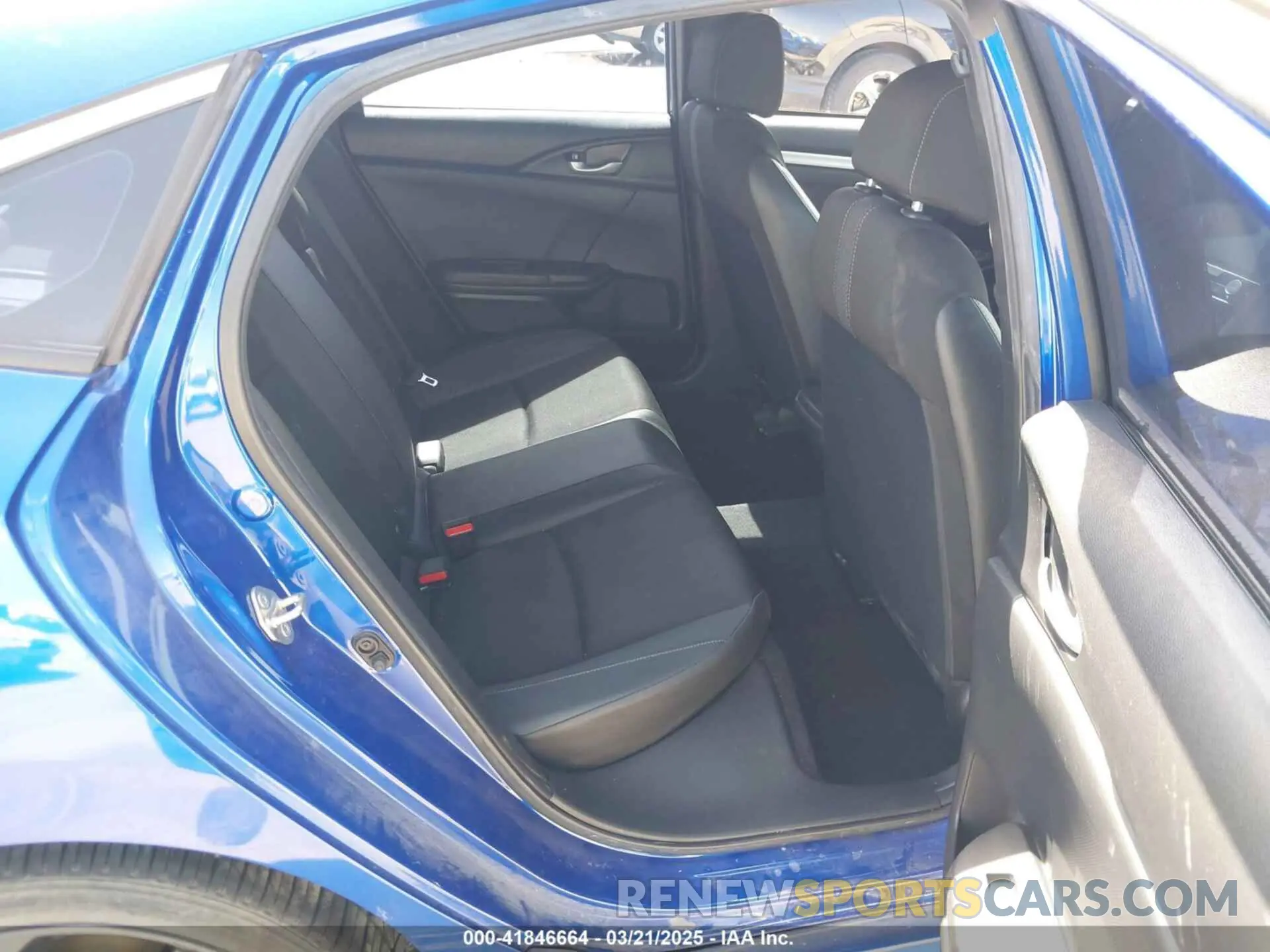 8 Photograph of a damaged car 2HGFC2E89KH566573 HONDA CIVIC 2019