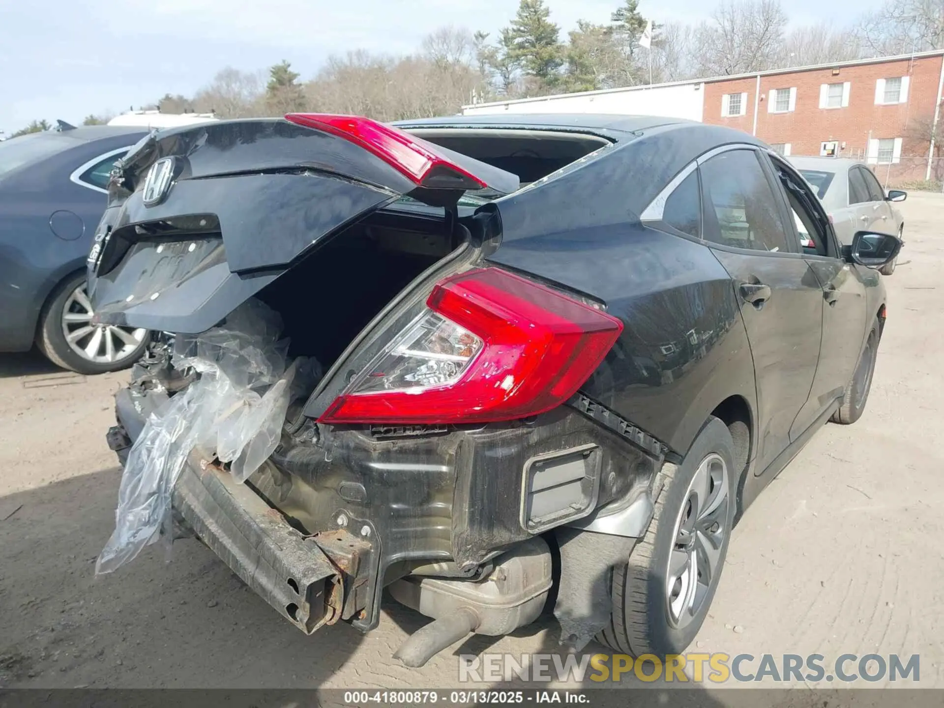 4 Photograph of a damaged car 2HGFC2F60KH550257 HONDA CIVIC 2019