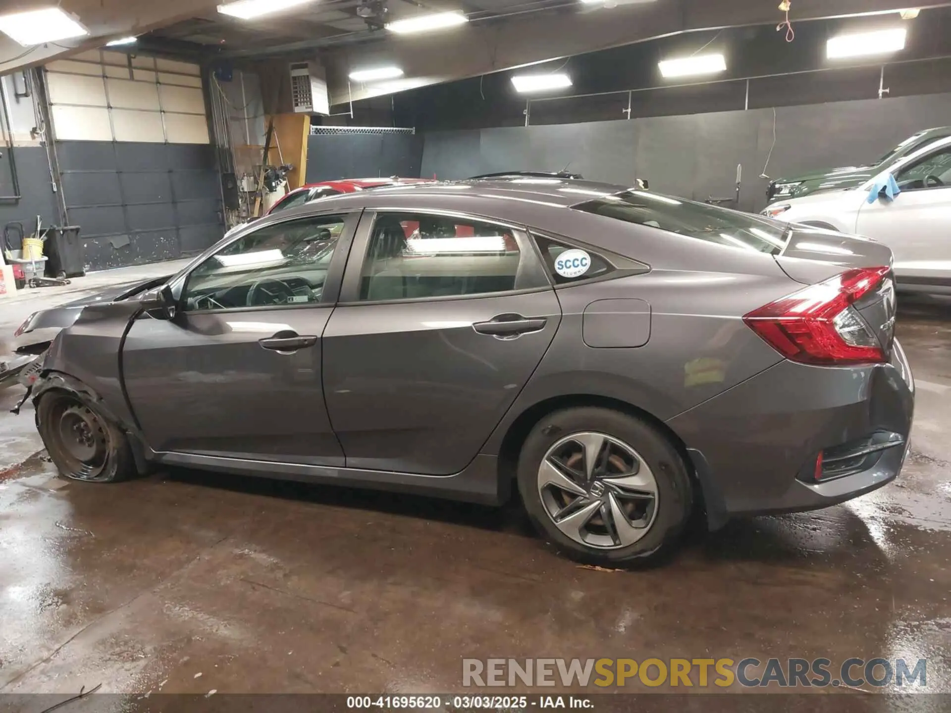 15 Photograph of a damaged car 2HGFC2F60KH556785 HONDA CIVIC 2019