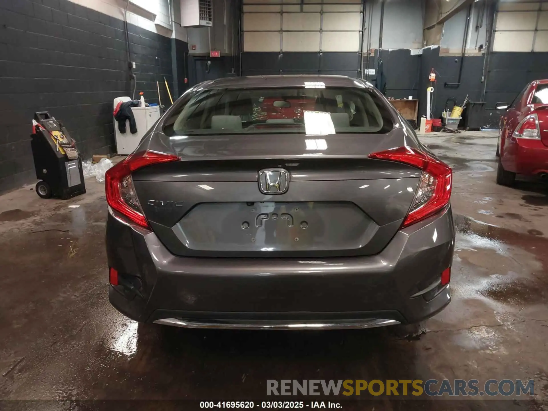 17 Photograph of a damaged car 2HGFC2F60KH556785 HONDA CIVIC 2019