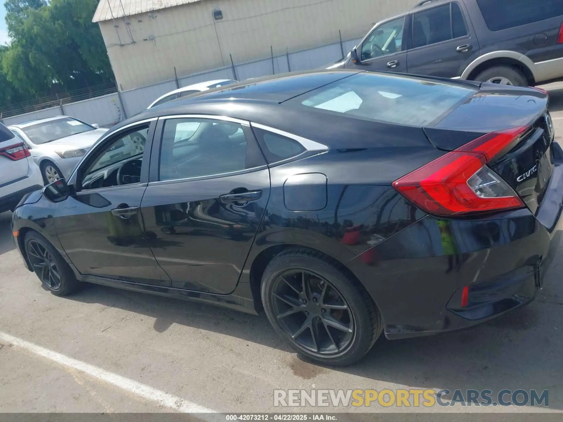 14 Photograph of a damaged car 2HGFC2F61KH510012 HONDA CIVIC 2019