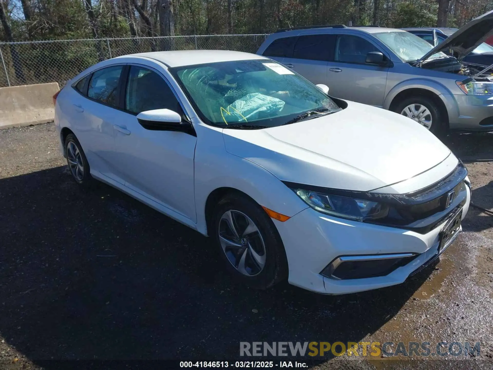 1 Photograph of a damaged car 2HGFC2F61KH538800 HONDA CIVIC 2019