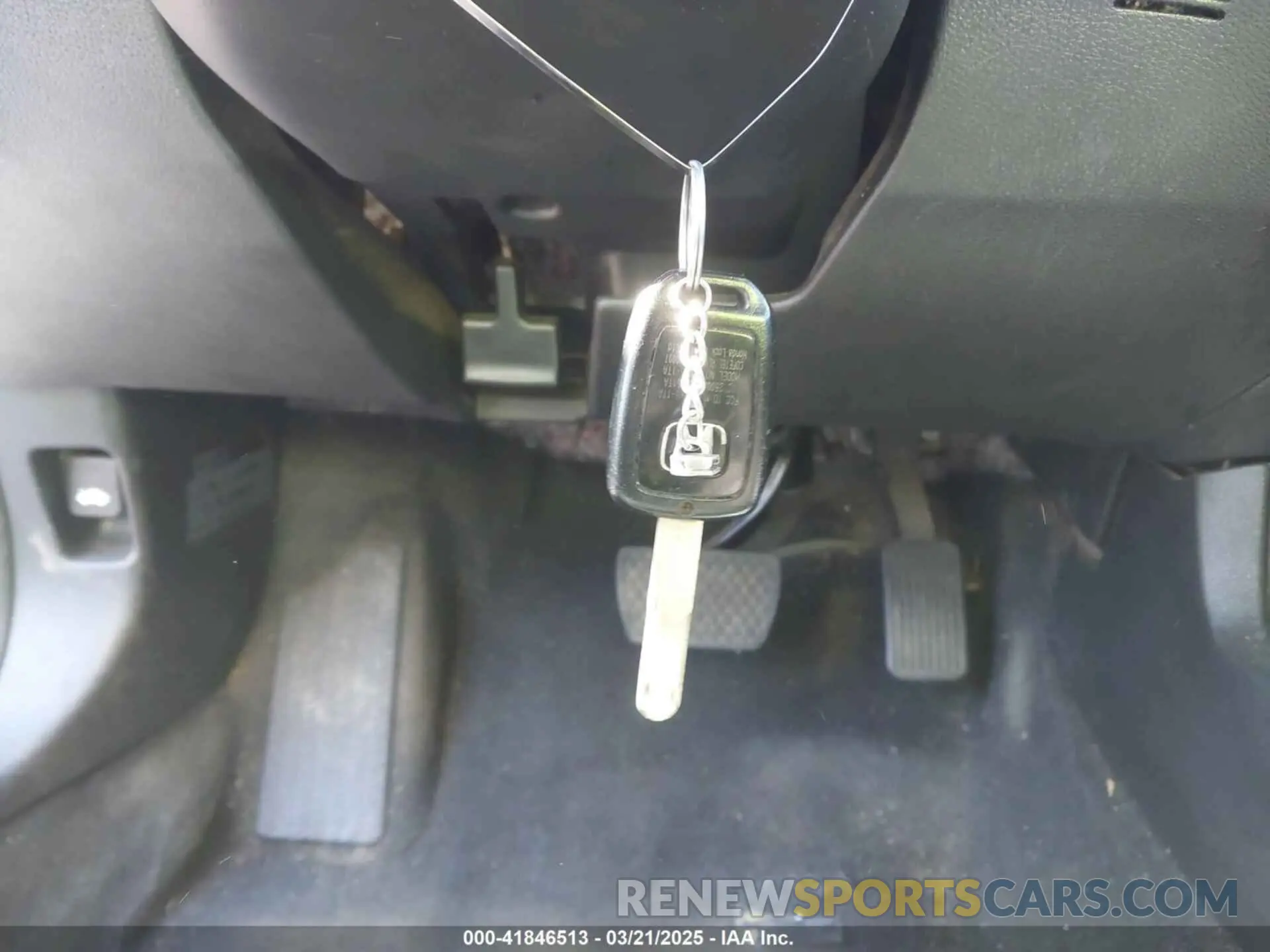 11 Photograph of a damaged car 2HGFC2F61KH538800 HONDA CIVIC 2019