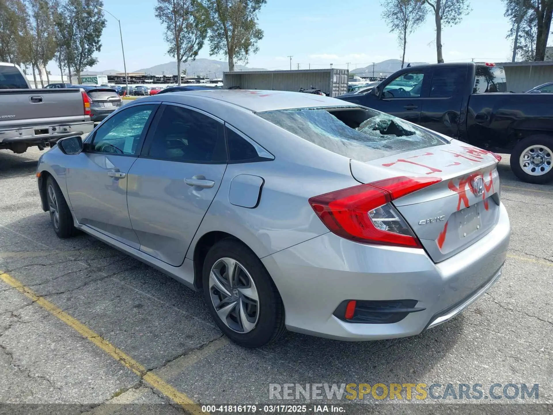 3 Фотография поврежденного автомобиля 2HGFC2F61KH591996 HONDA CIVIC 2019