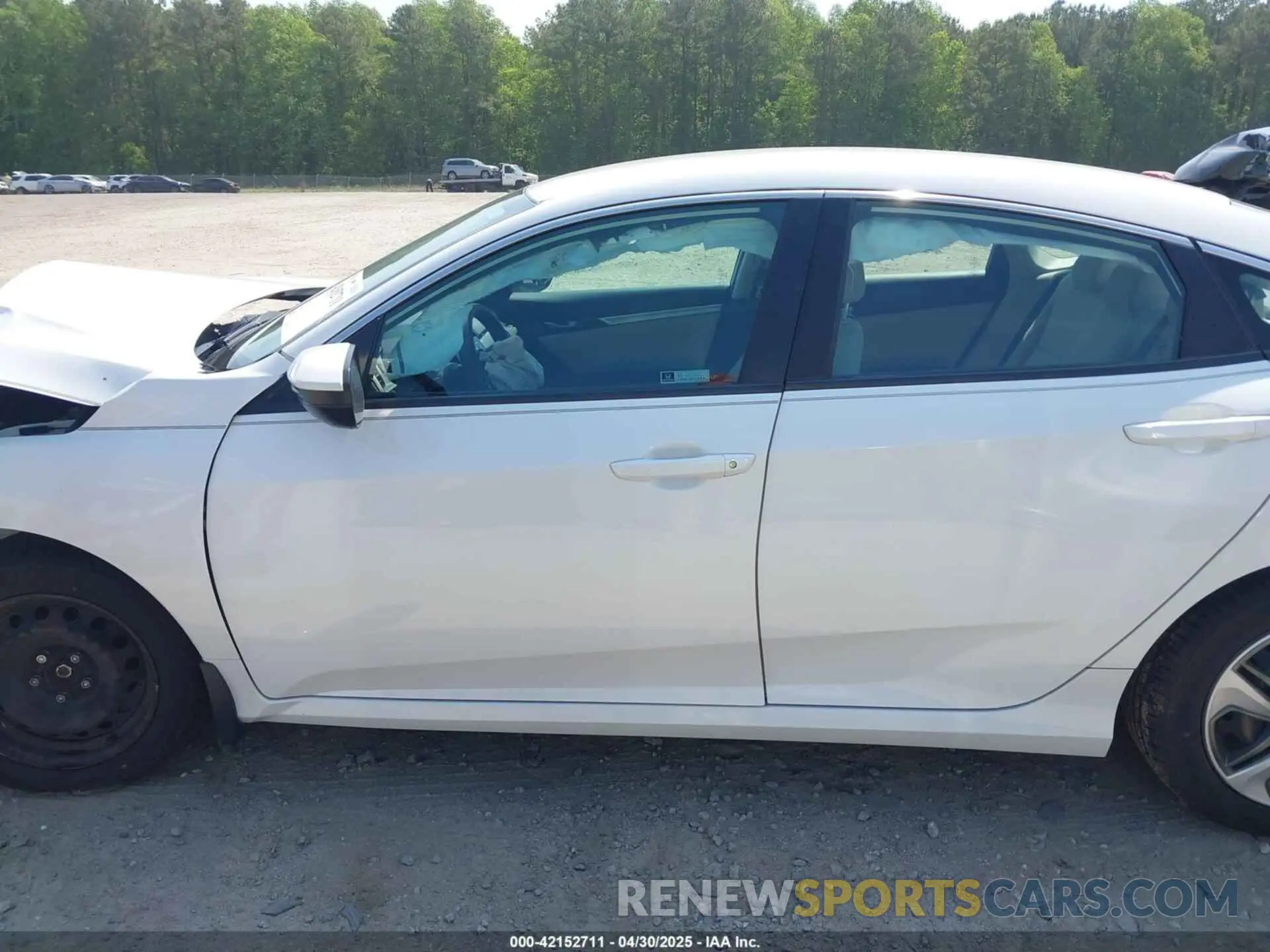 14 Photograph of a damaged car 2HGFC2F61KH606352 HONDA CIVIC 2019
